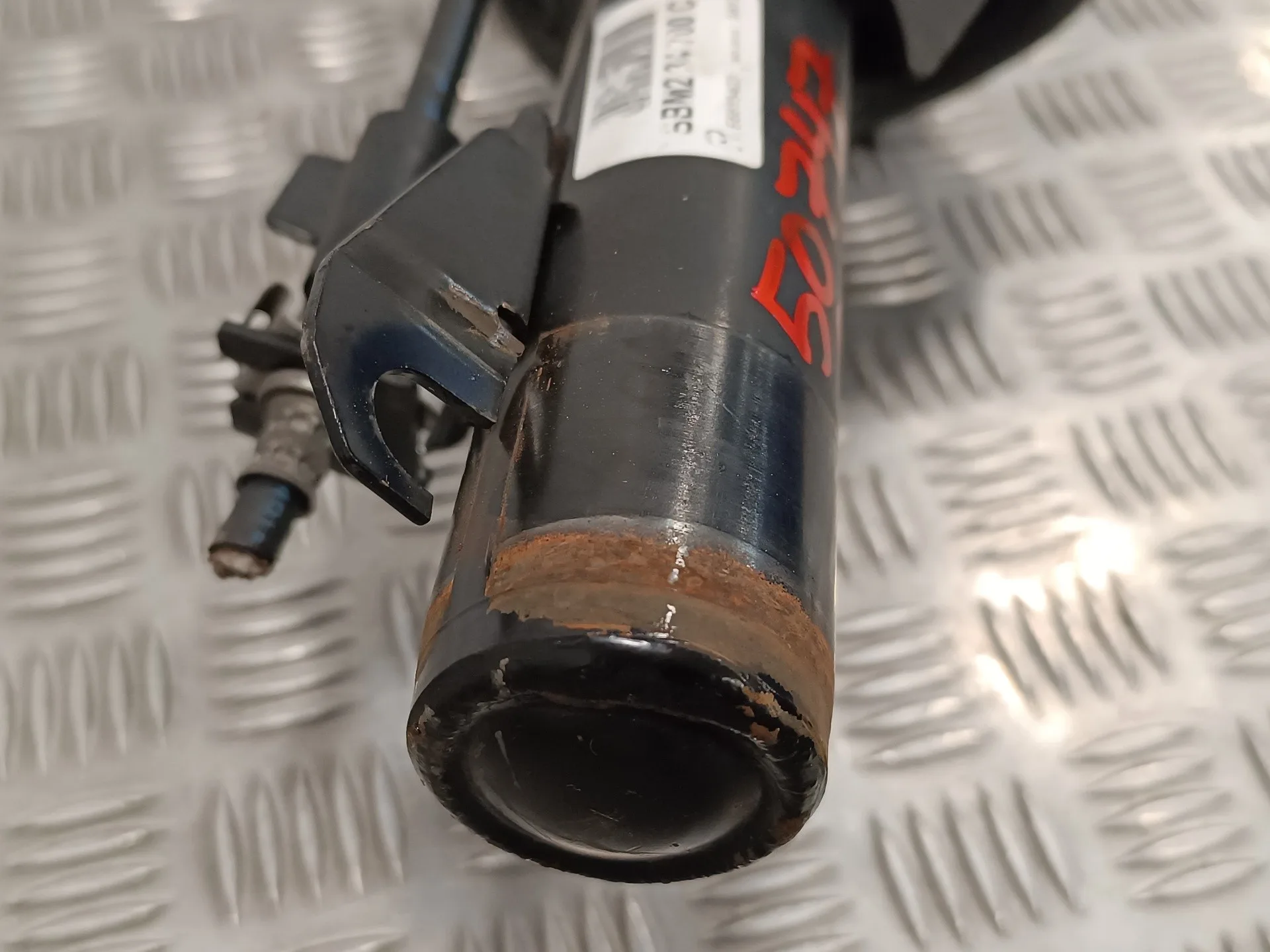 Amortiguador Delantero Derecho para Mazda 3 Lim. (Bl)