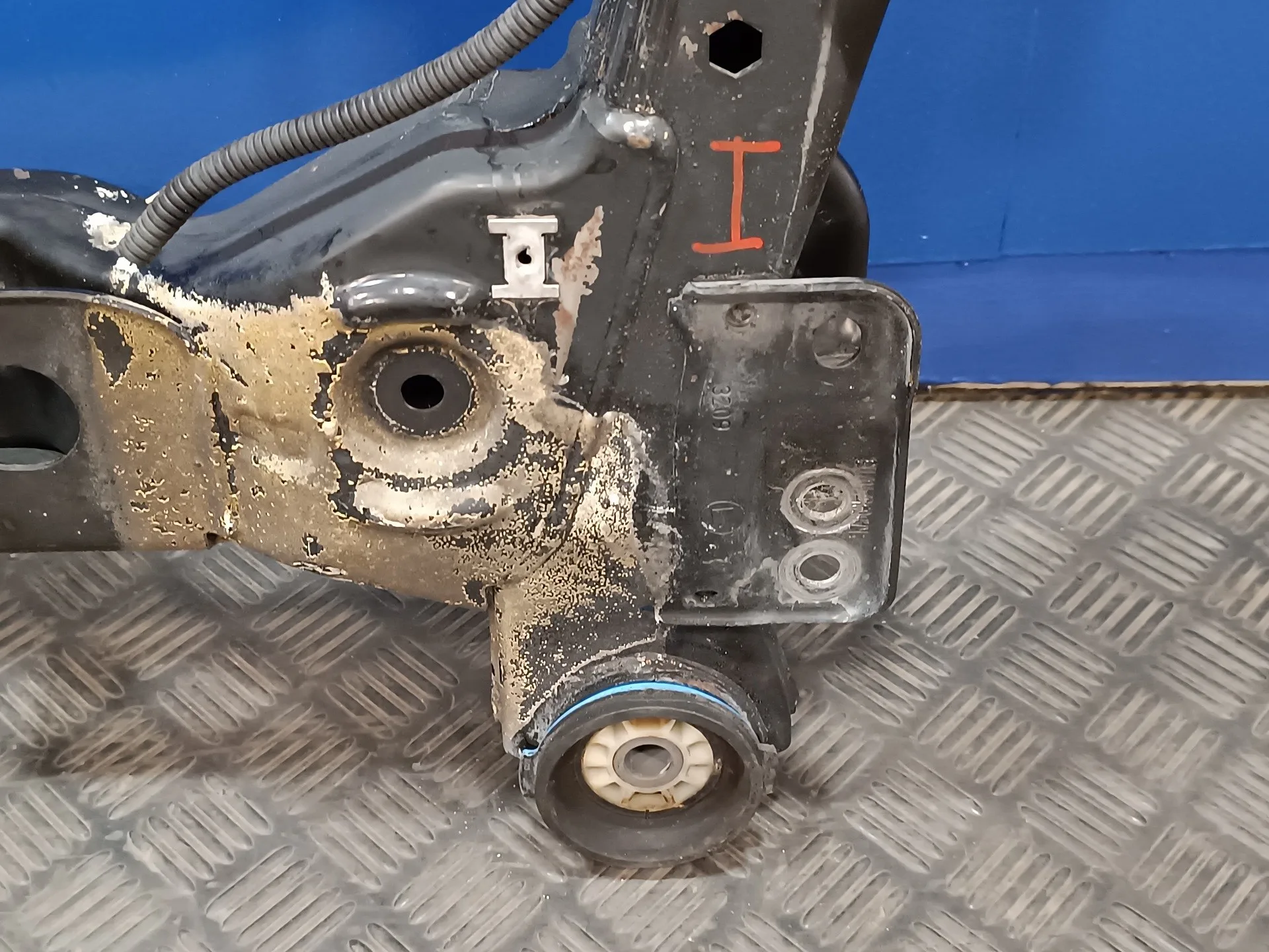 Puente Delantero para Opel Astra J Lim.