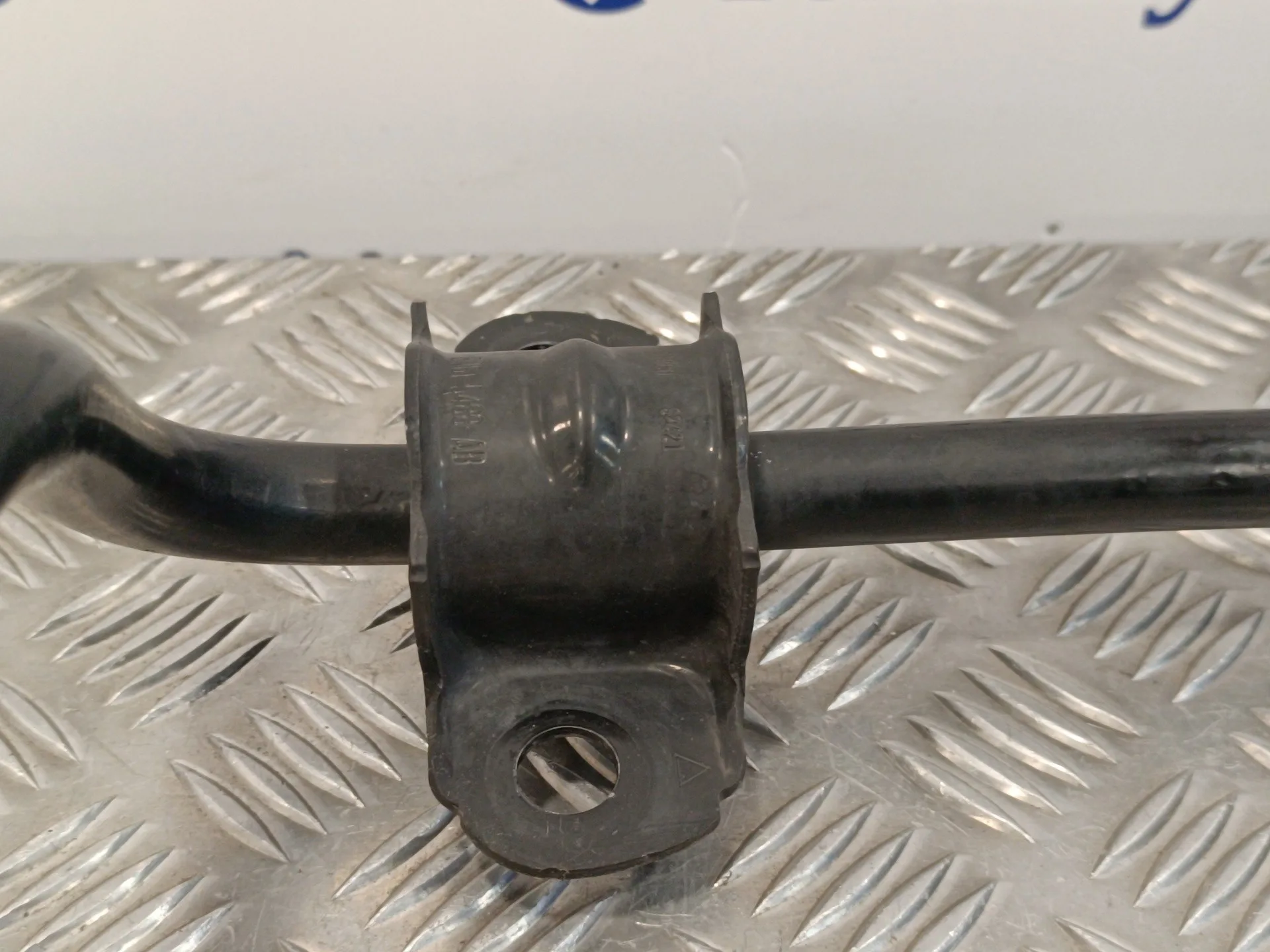 Barra Estabilizadora Delantera para Mazda 3 Lim. (Bl)