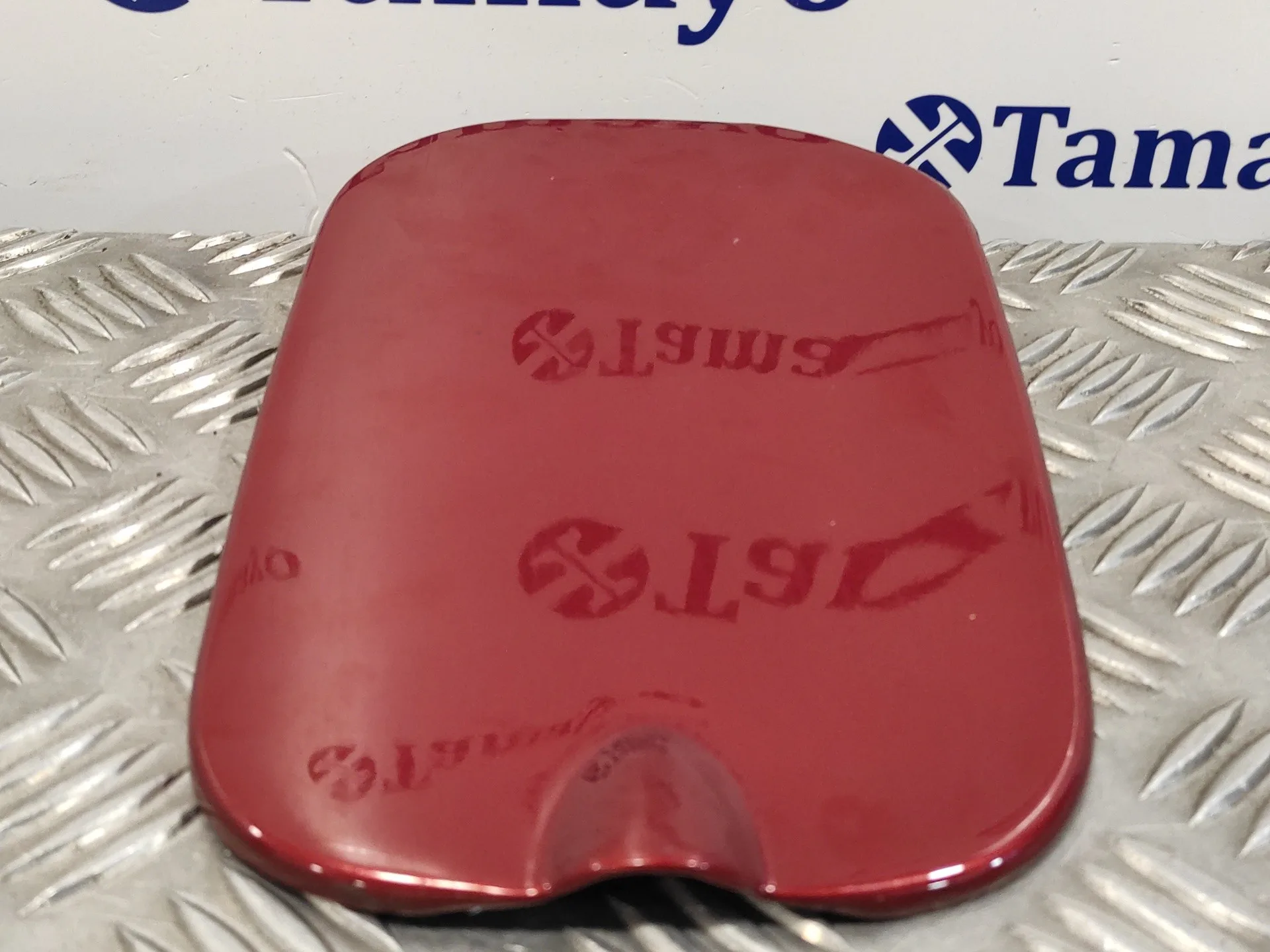 Tapa Exterior Combustible para Dacia Sandero