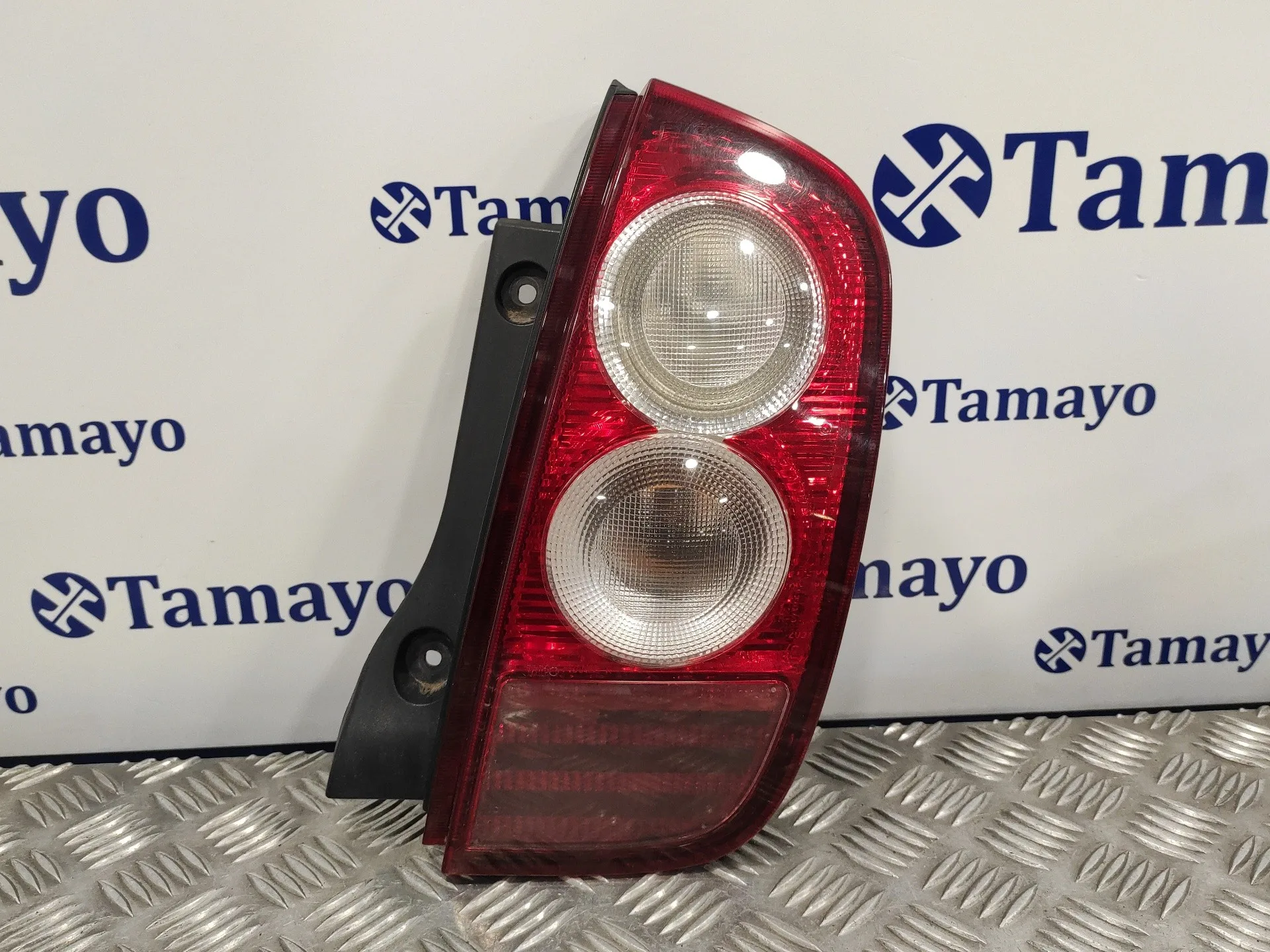 Piloto Trasero Derecho para Nissan Micra (K12E)