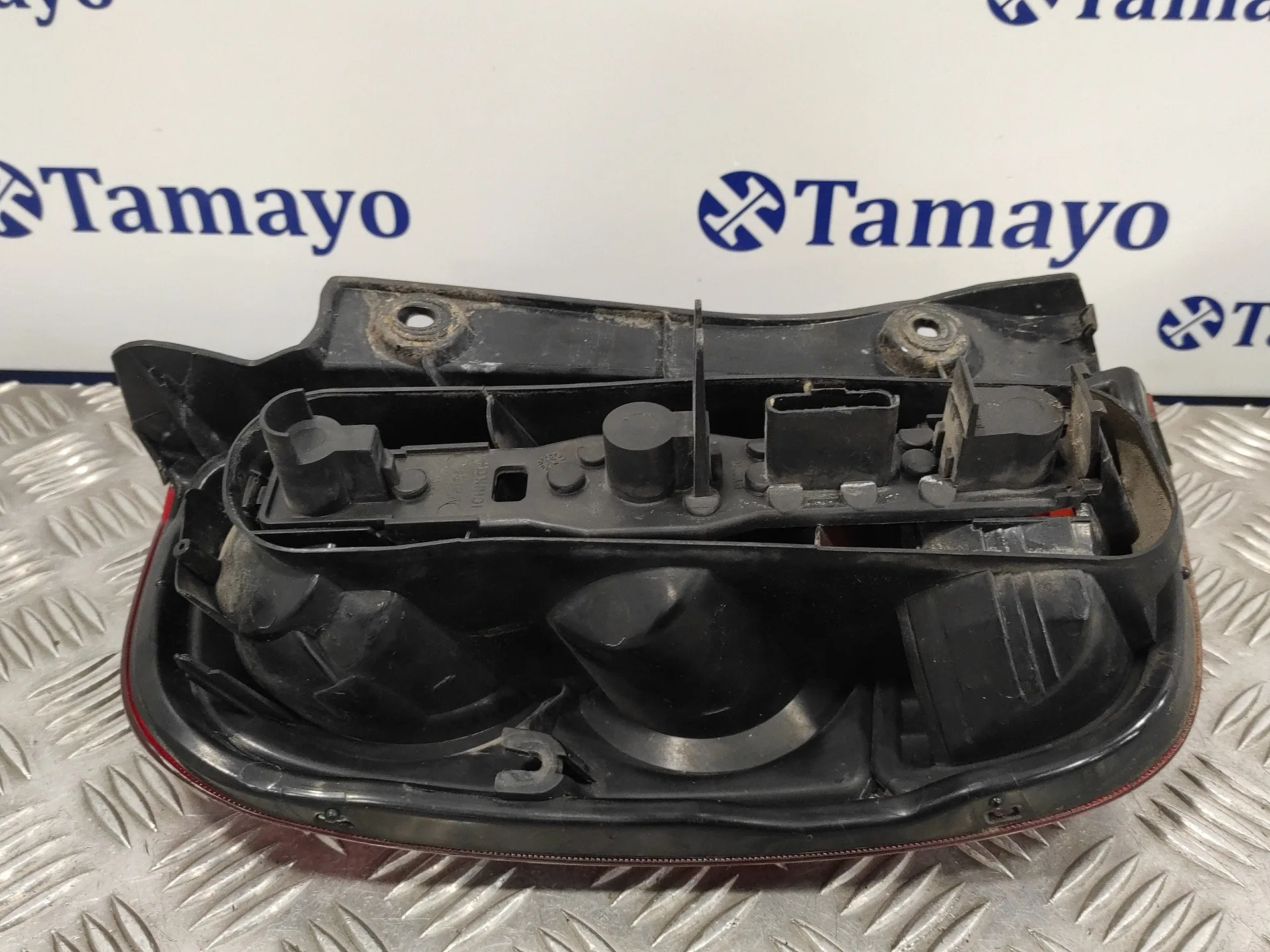 Piloto Trasero Derecho para Nissan Micra (K12E)