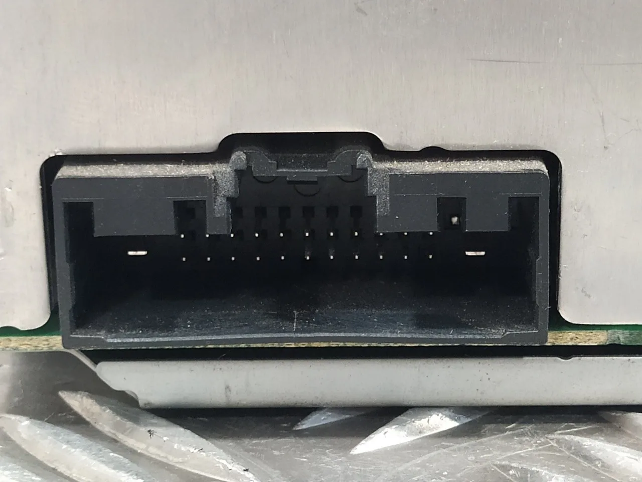 Sistema Audio / Radio Cd para Ford Fiesta (Cb1)