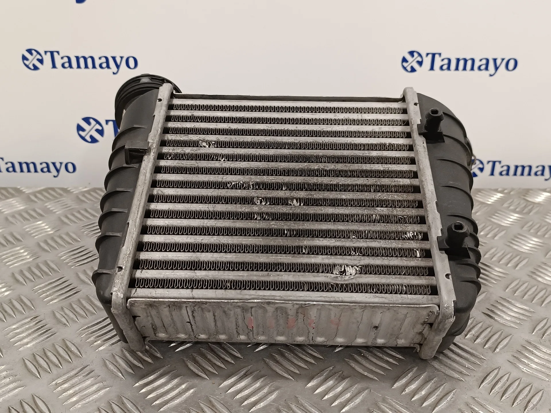 Intercooler para Volkswagen Passat Berlina (3B3)