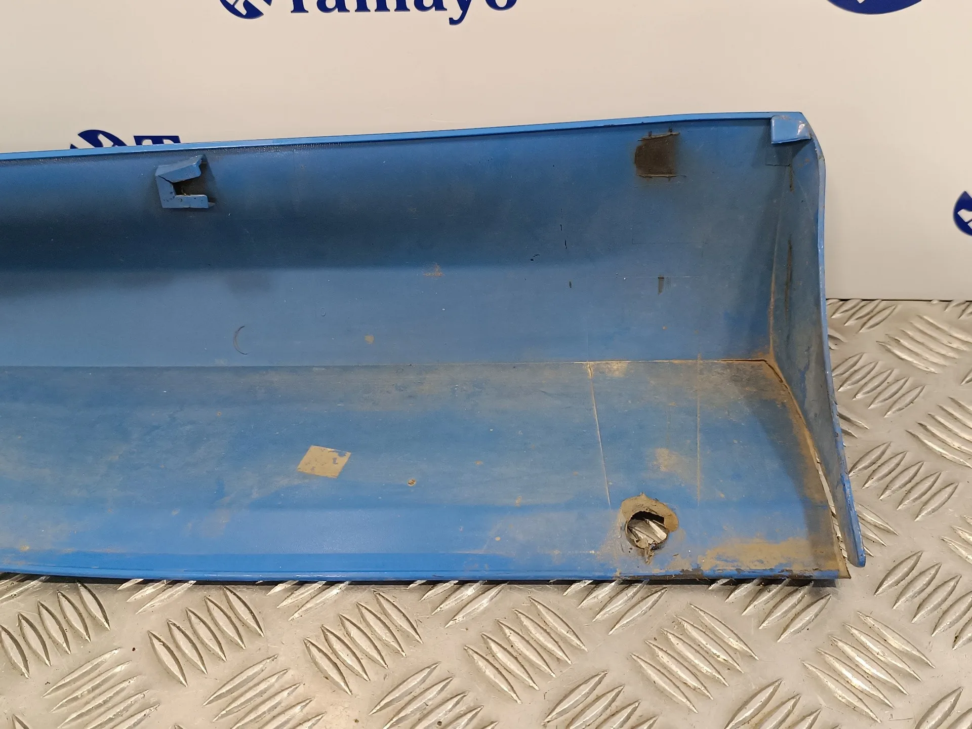 Spoiler Talonera Derecha para Renault Clio Iii