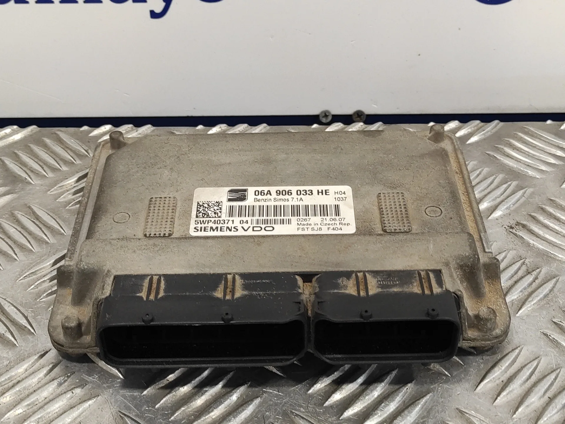 Centralita Motor Uce para Seat Leon (1P1)