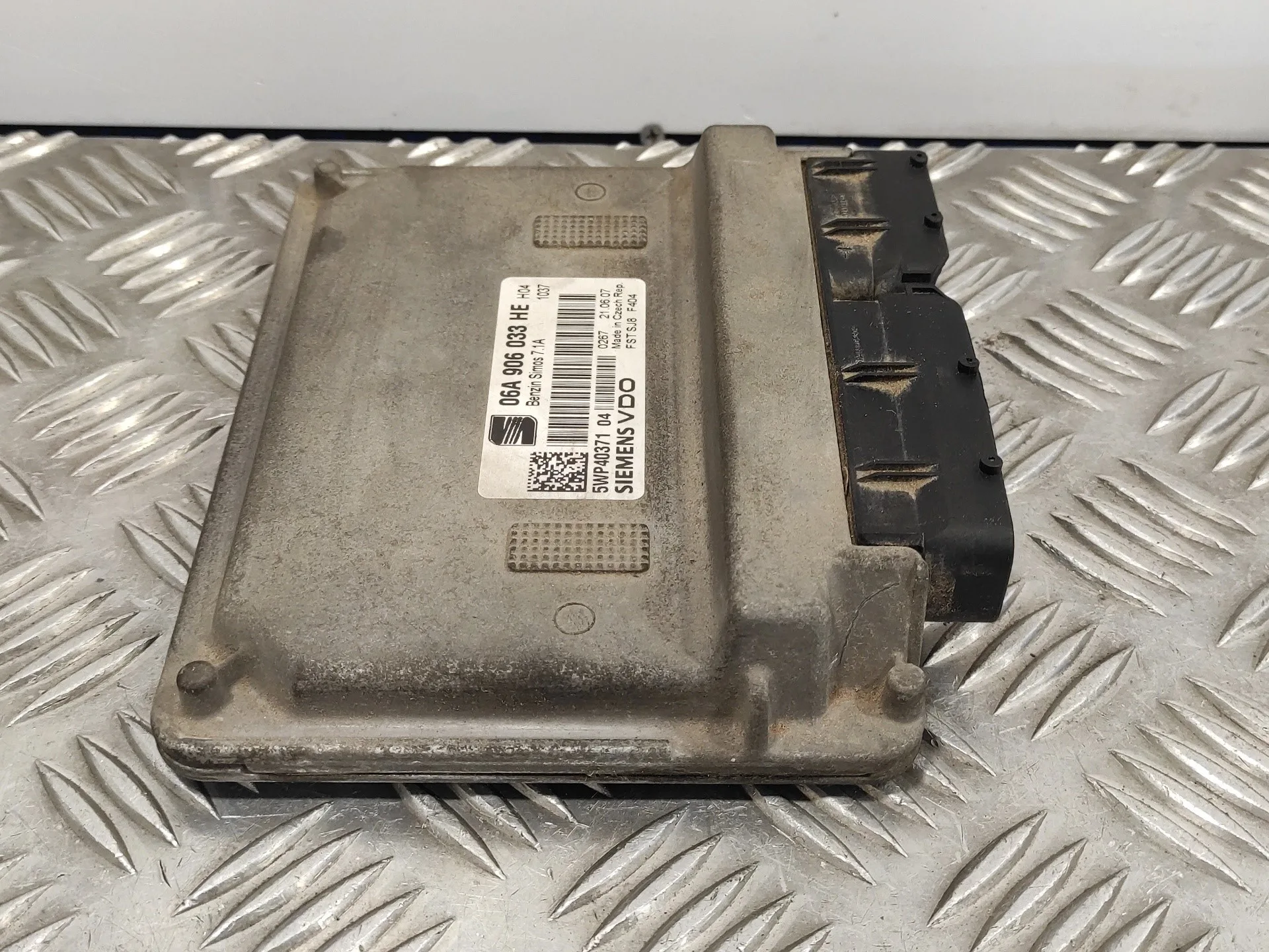 Centralita Motor Uce para Seat Leon (1P1)