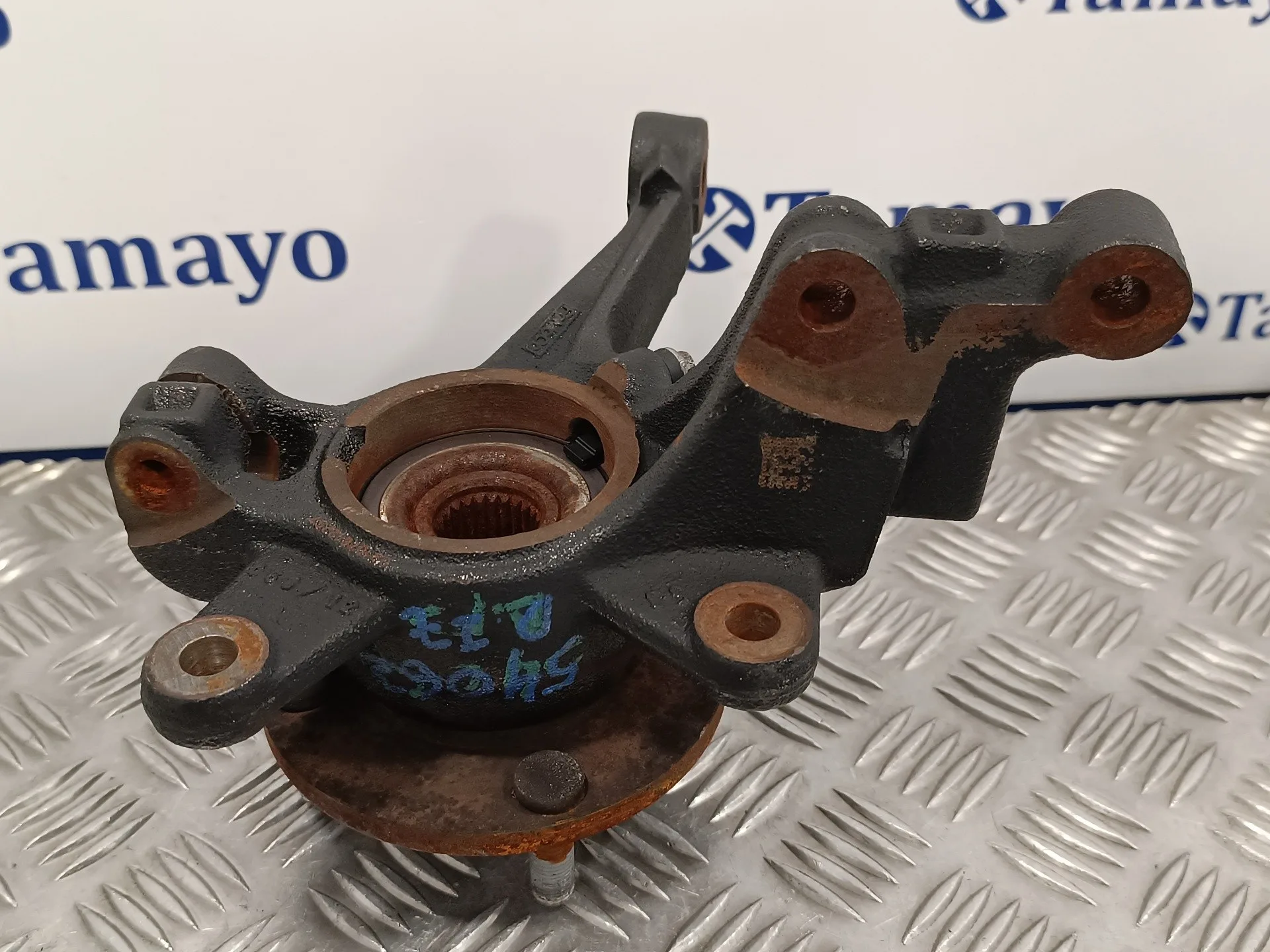 Mangueta Delantera Izquierda para Ford Fiesta (Cb1)