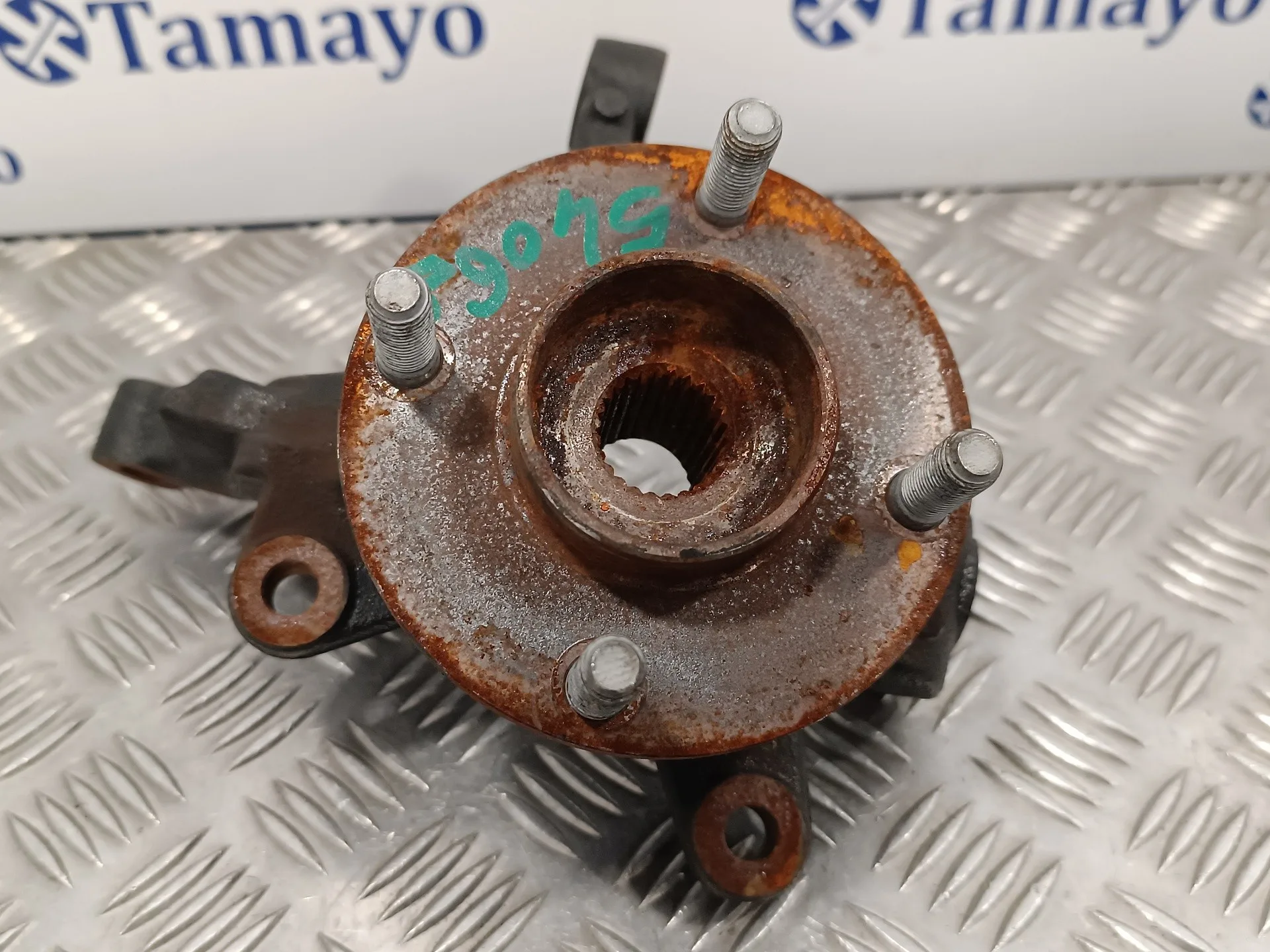 Mangueta Delantera Izquierda para Ford Fiesta (Cb1)