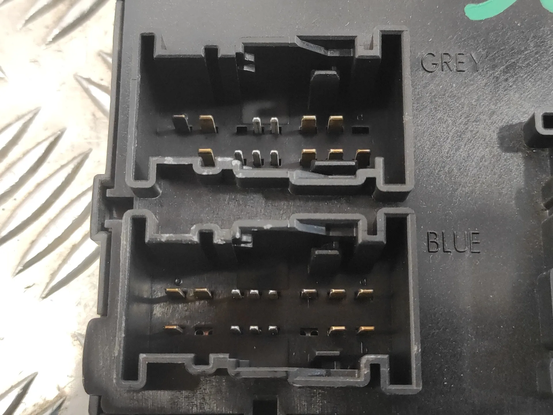 Modulo Electronico para Ford Fiesta (Cb1)