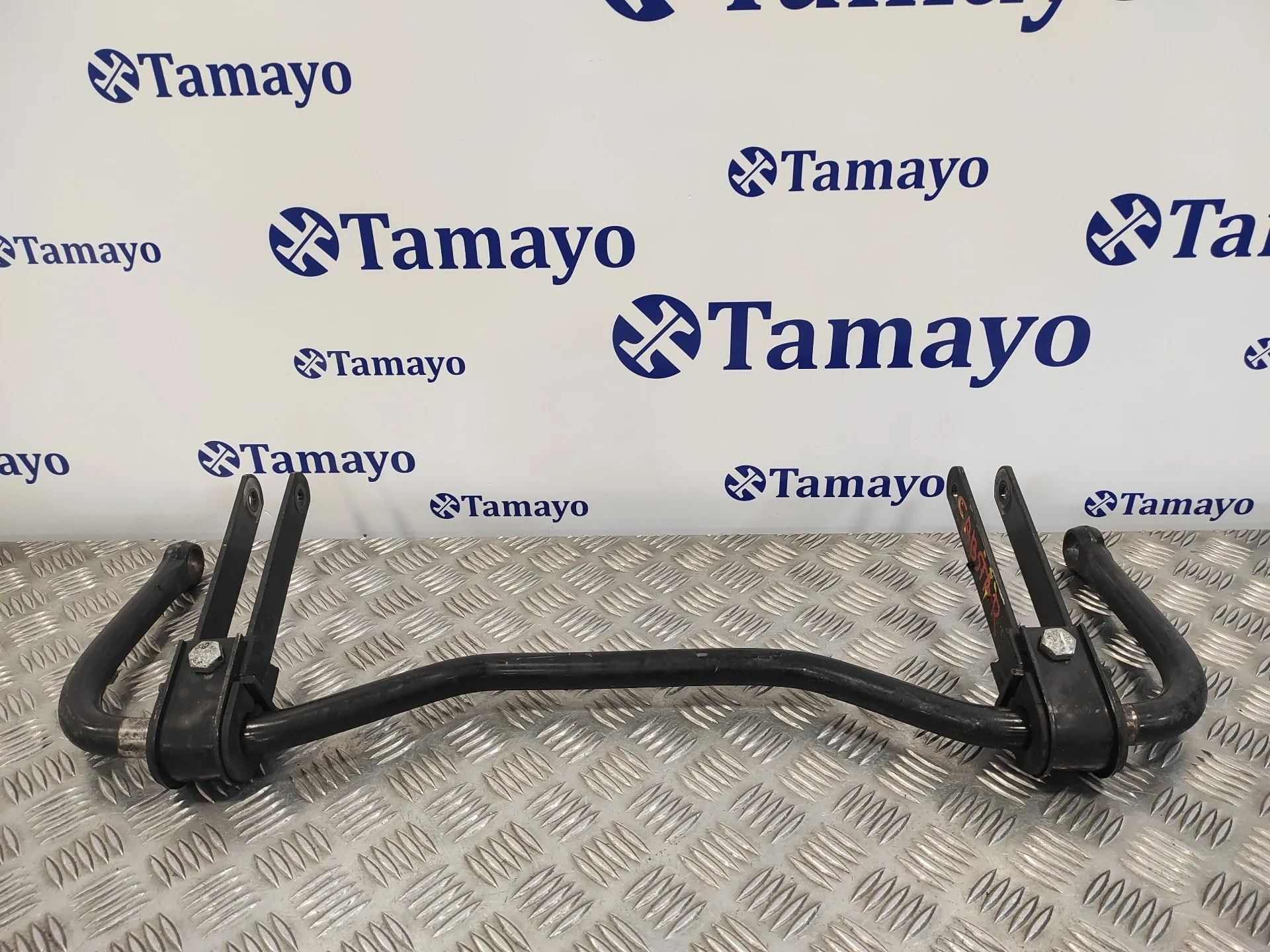 Barra Estabilizadora Trasera para Nissan Cabstar ->09.06