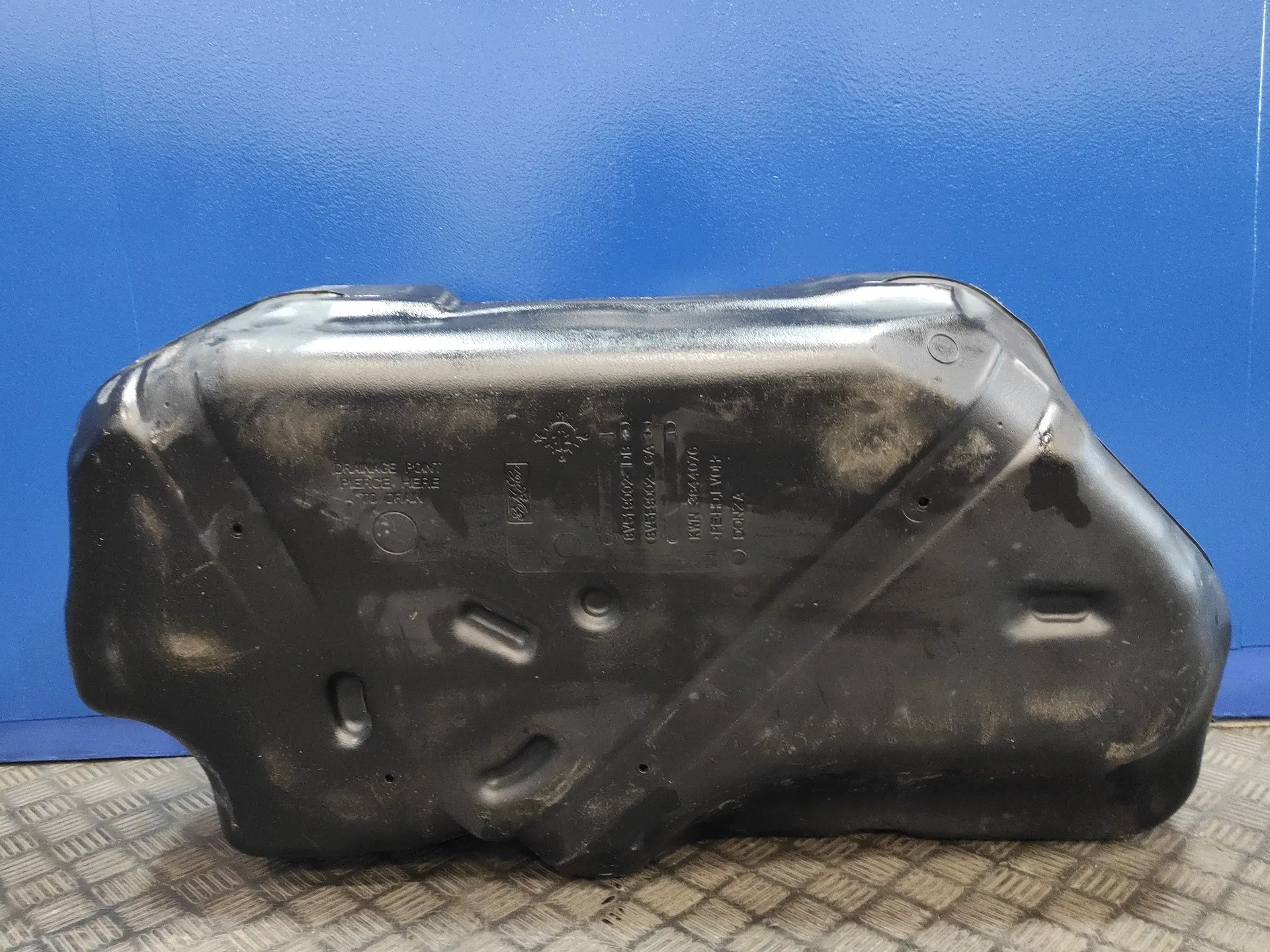 Deposito Combustible para Ford Fiesta (Cb1)