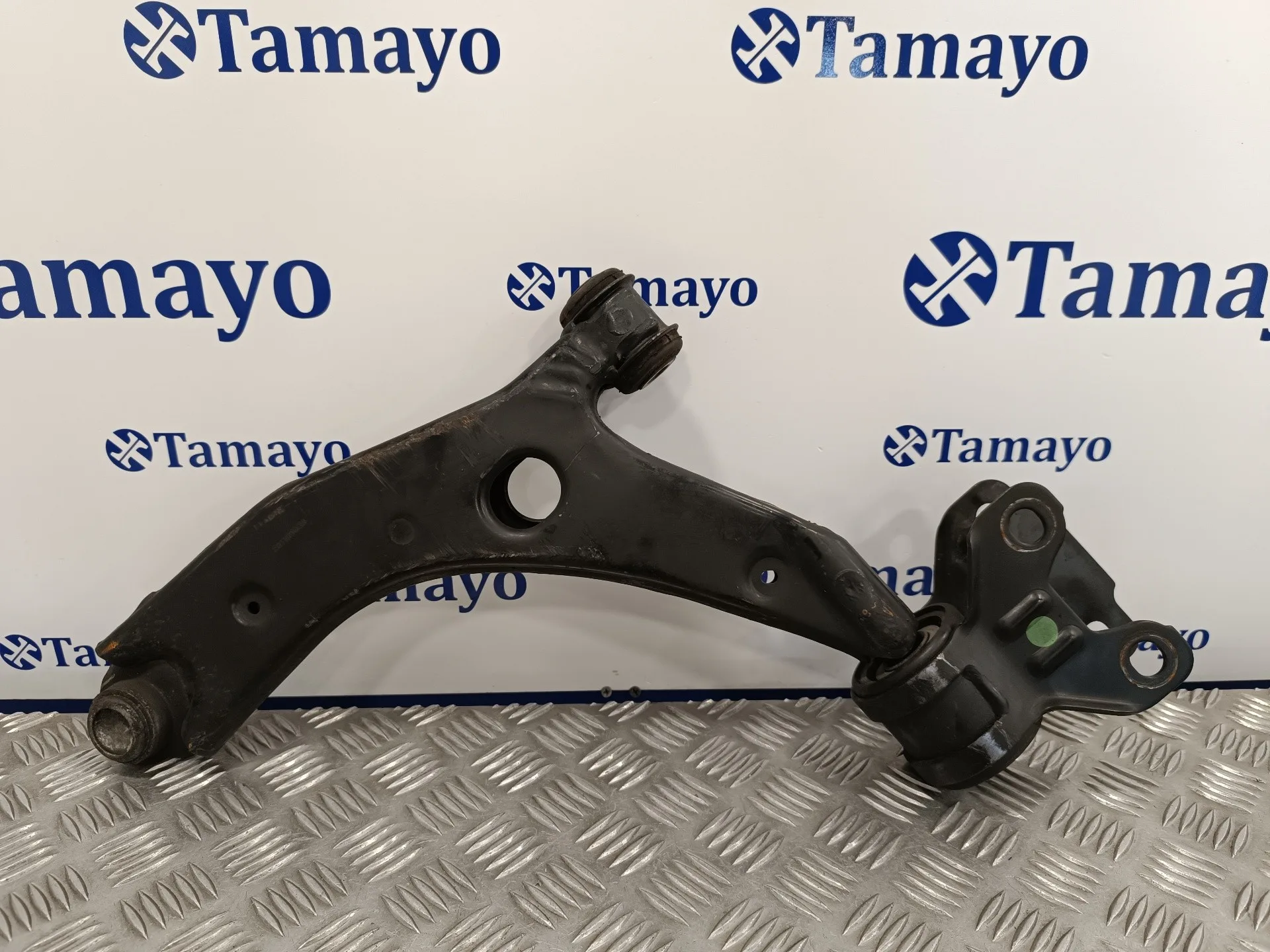 Brazo Suspension Inferior Delantero Derecho para Mazda 3 Lim. (Bl)