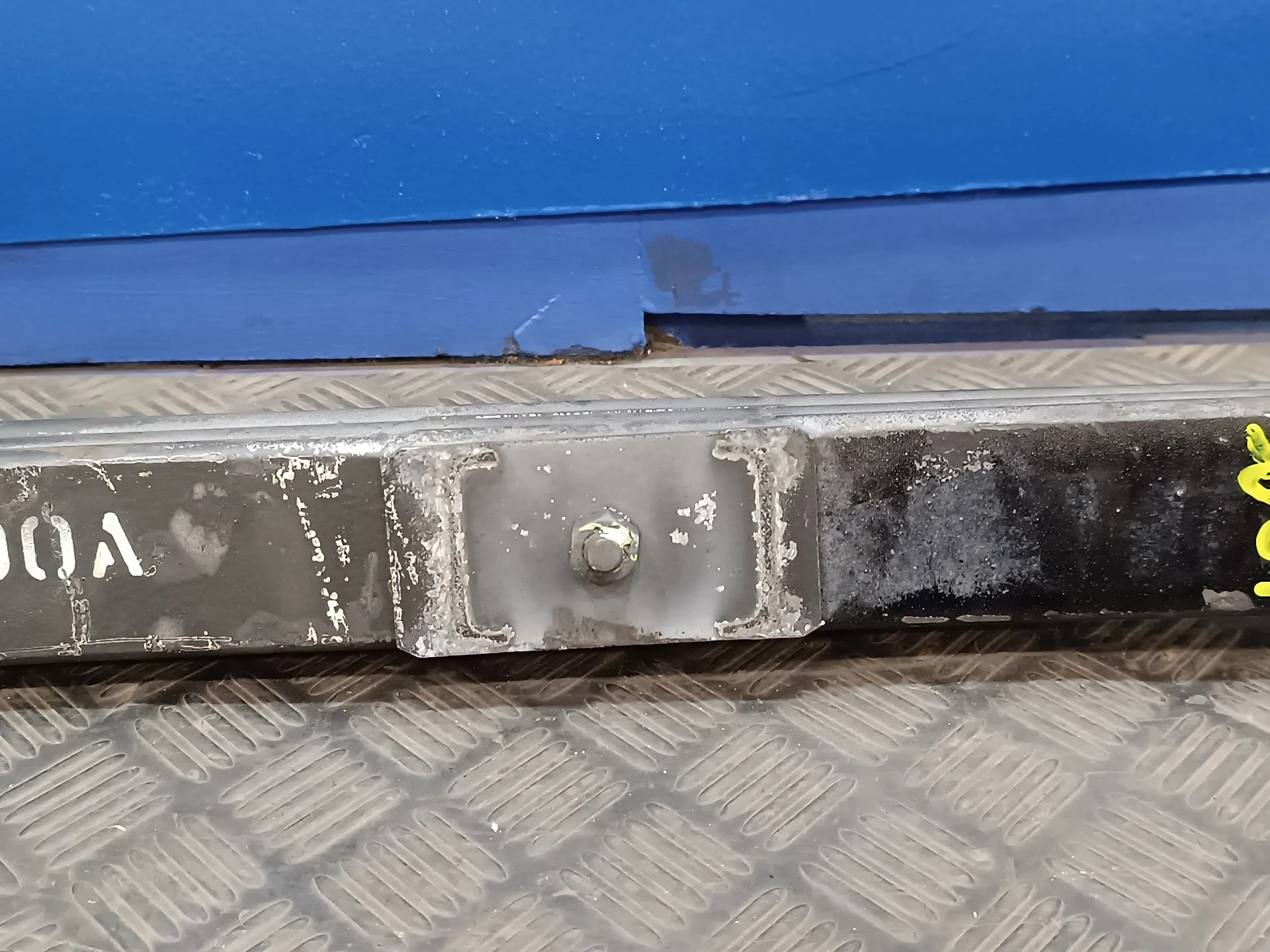 Ballesta Trasera para Nissan Cabstar ->09.06