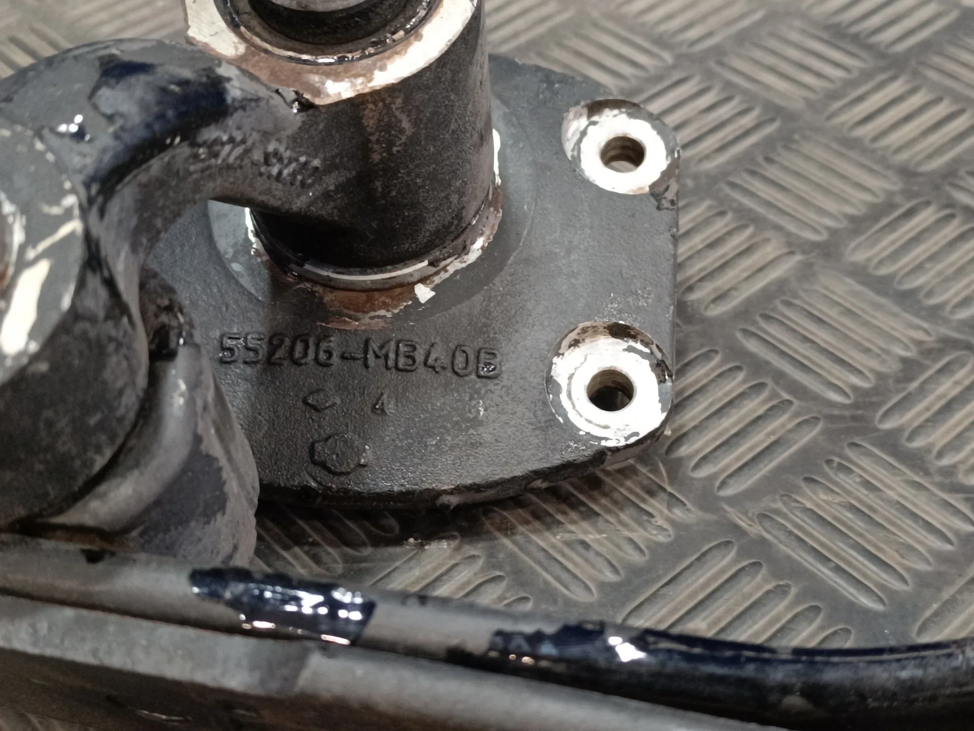 Ballesta Trasera para Nissan Cabstar ->09.06