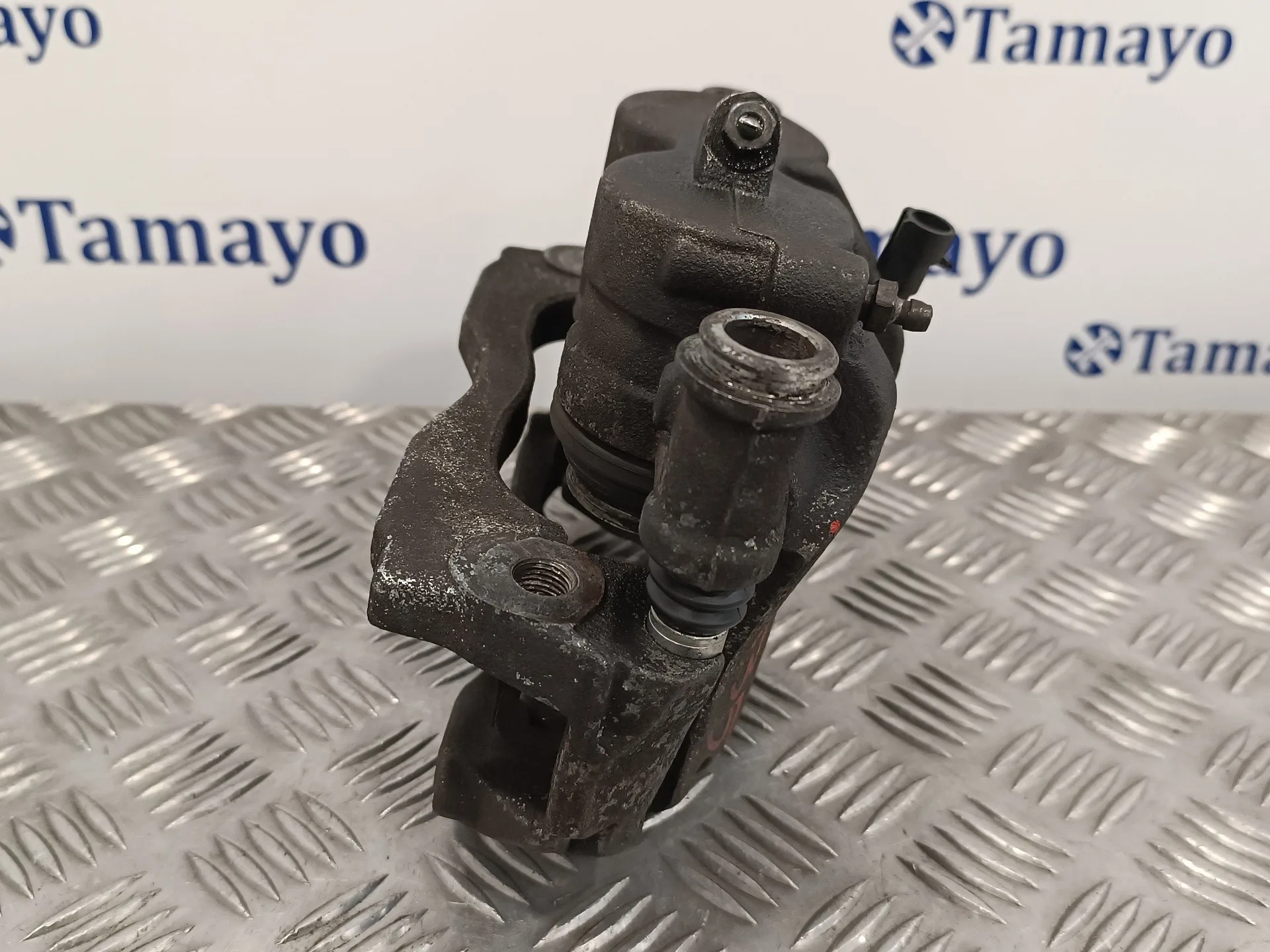 Pinza Freno Delantera Derecha para Nissan Cabstar ->09.06