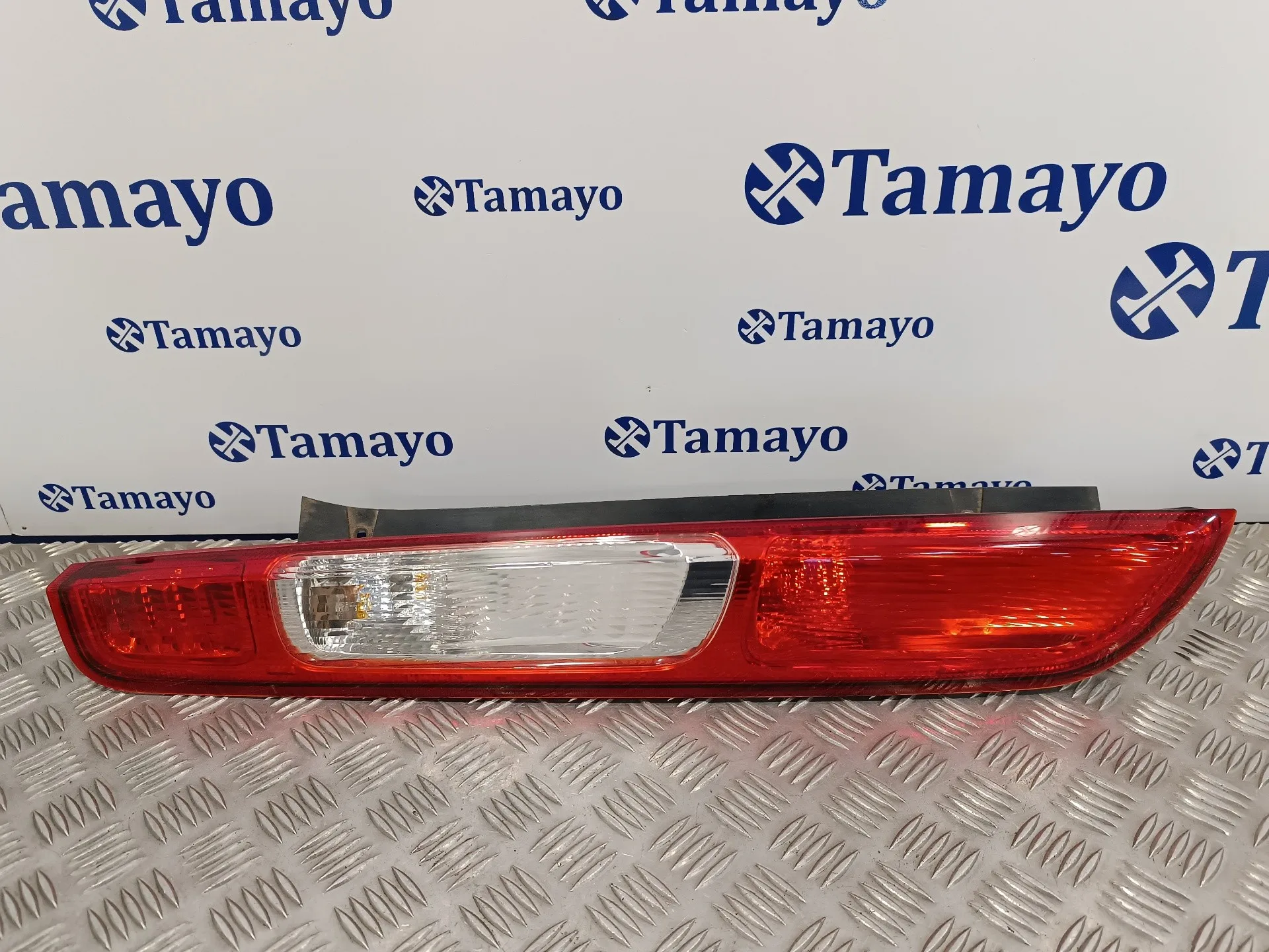 Piloto Trasero Izquierdo para Ford Focus Berlina (Cap)