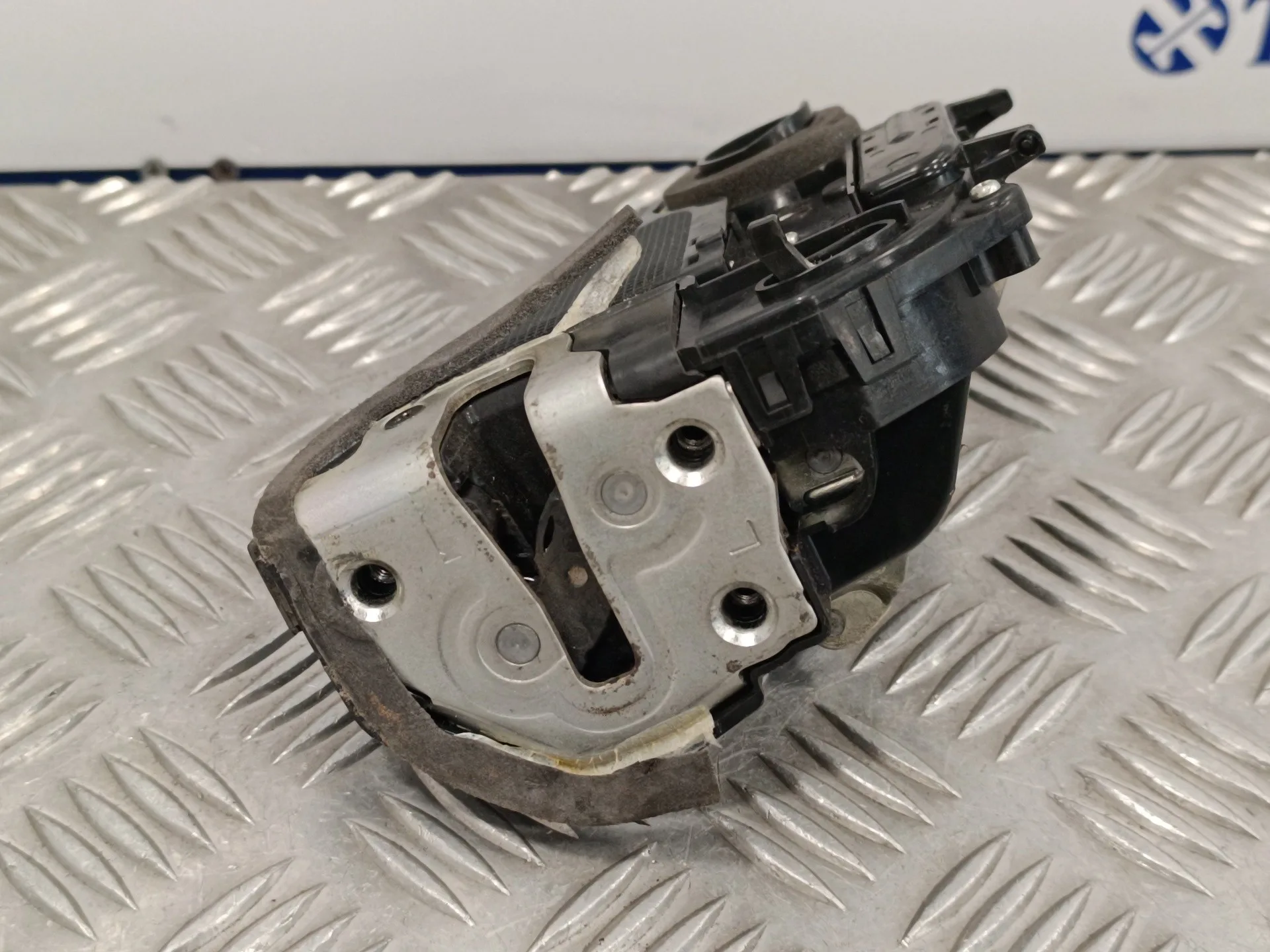 Cerradura Puerta Trasera Izquierda para Toyota Yaris (Ksp9/Scp9/Nlp9)