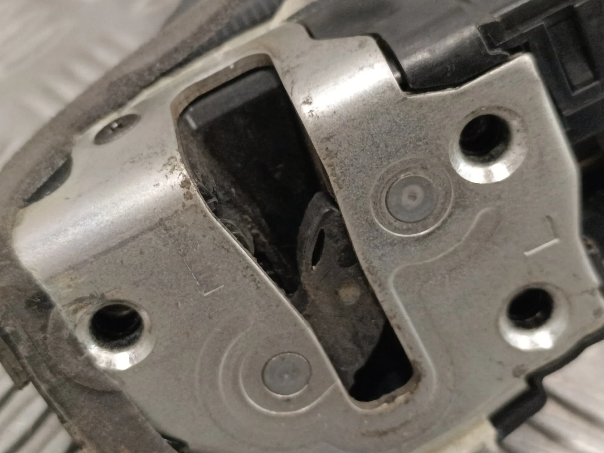 Cerradura Puerta Trasera Izquierda para Toyota Yaris (Ksp9/Scp9/Nlp9)