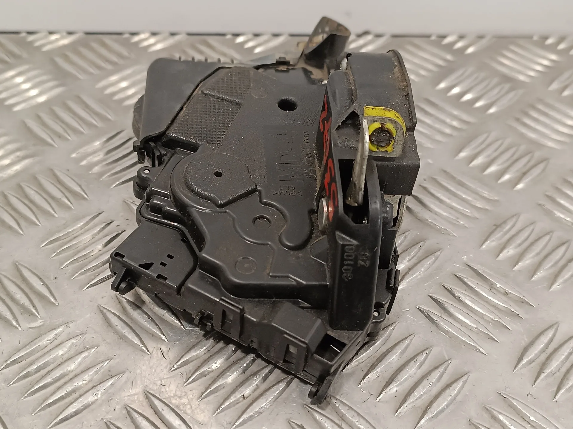 Cerradura Puerta Delantera Izquierda para Toyota Yaris (Ksp9/Scp9/Nlp9)