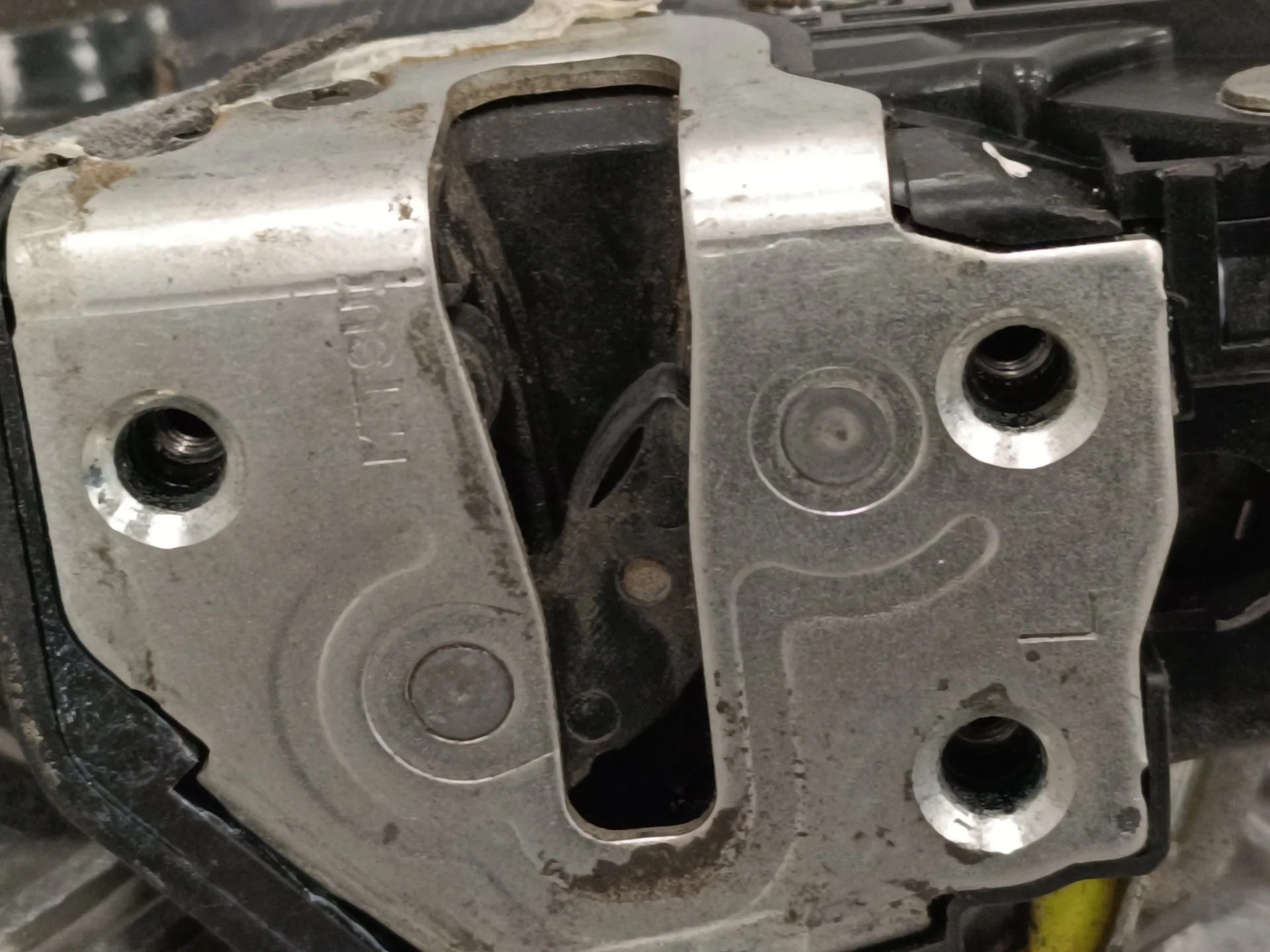 Cerradura Puerta Delantera Izquierda para Toyota Yaris (Ksp9/Scp9/Nlp9)
