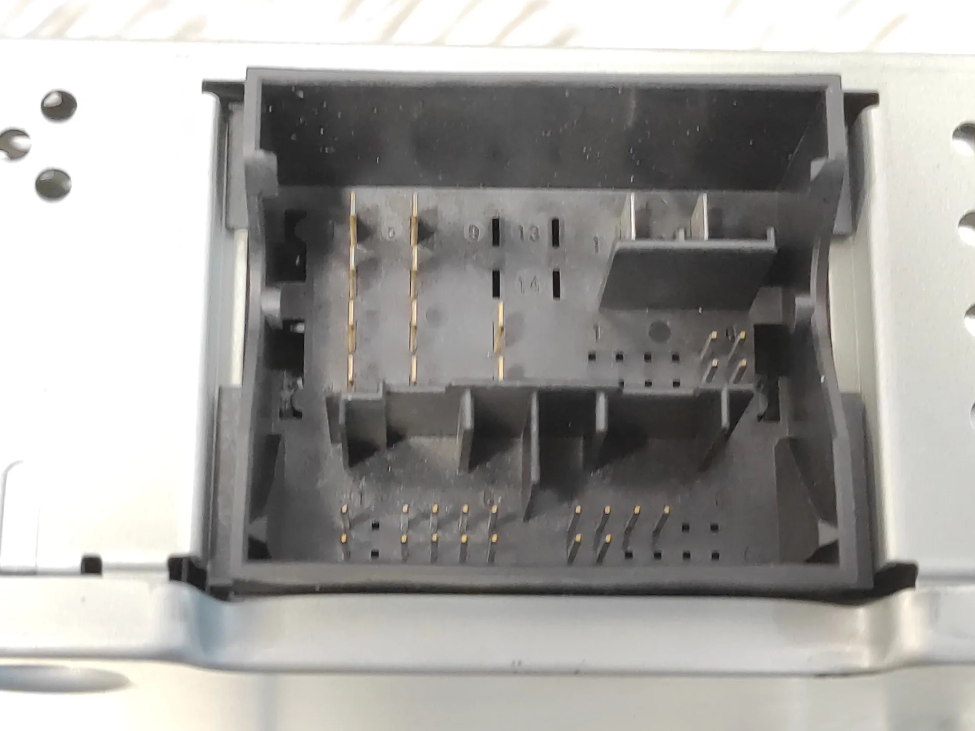 Sistema Audio / Radio Cd para Volkswagen Polo (6R1)
