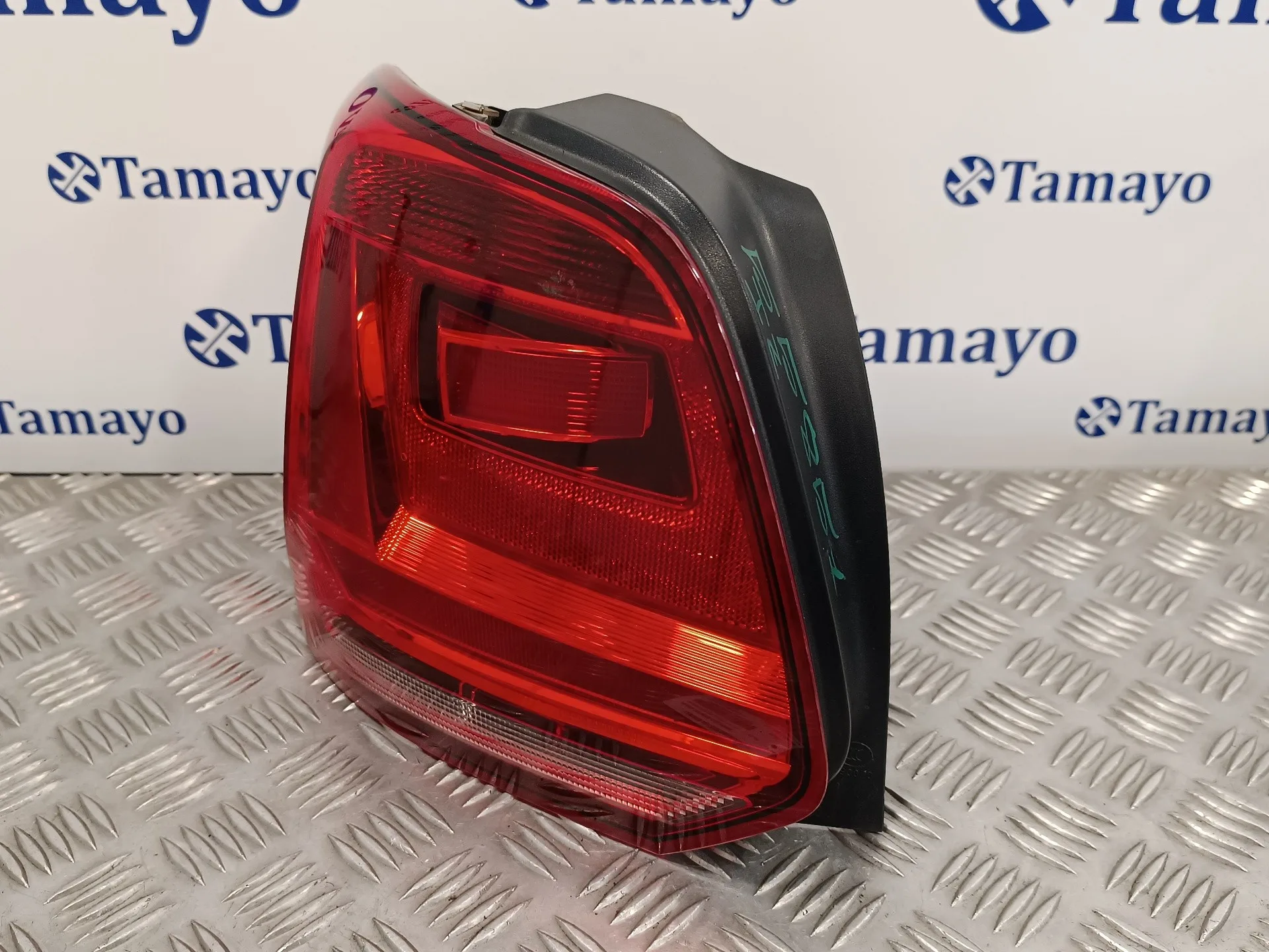 Piloto Trasero Izquierdo para Volkswagen Polo (6R1)