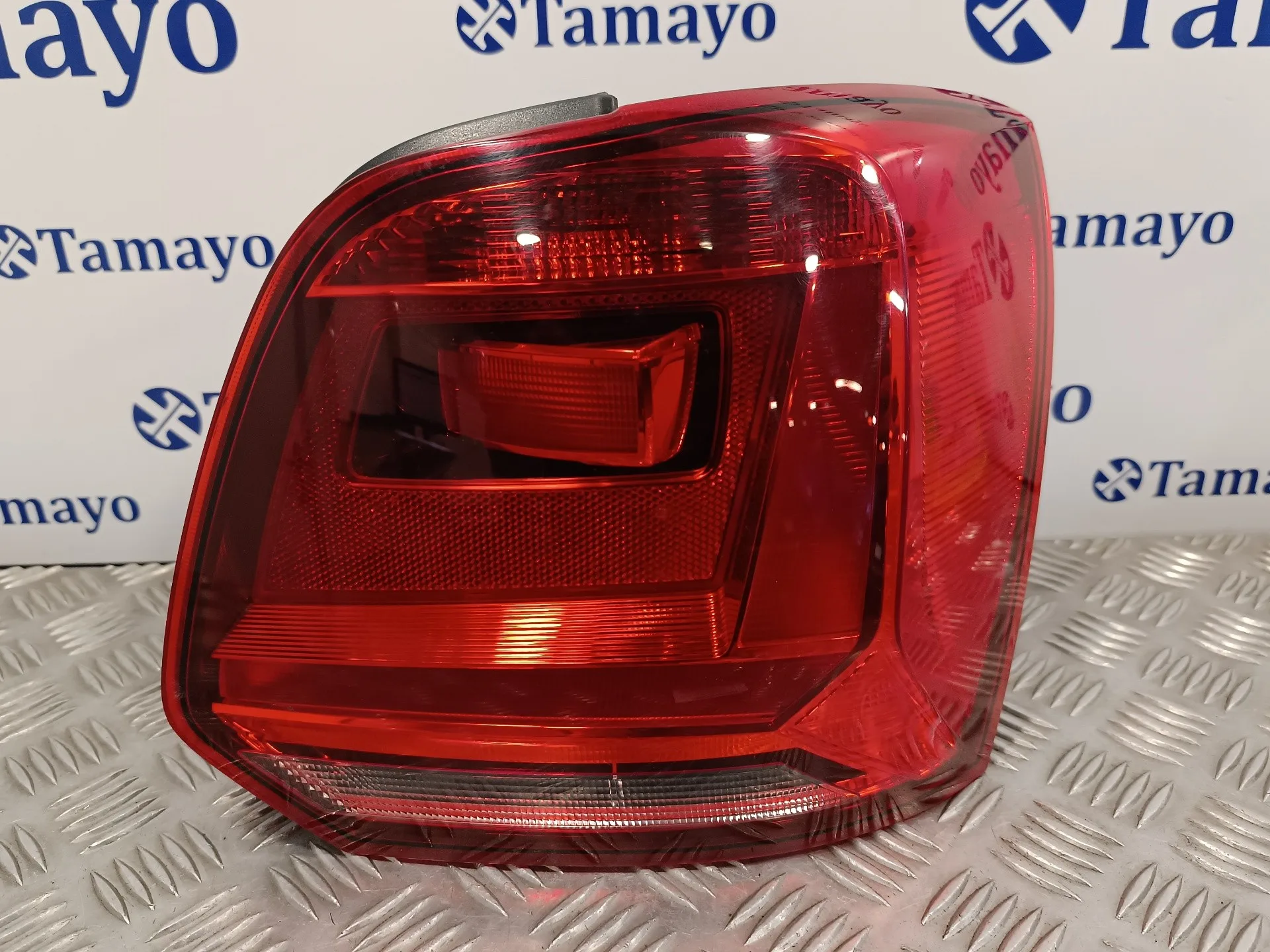 Piloto Trasero Derecho para Volkswagen Polo (6R1)