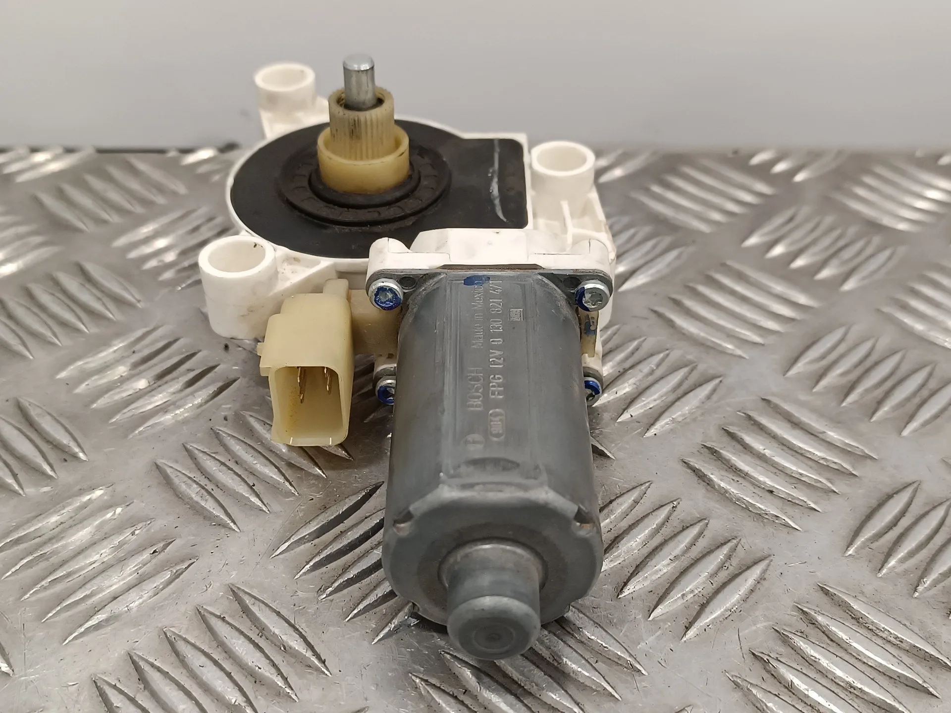Motor Elevalunas Delantero Izquierdo para Chrysler Grand Voyager