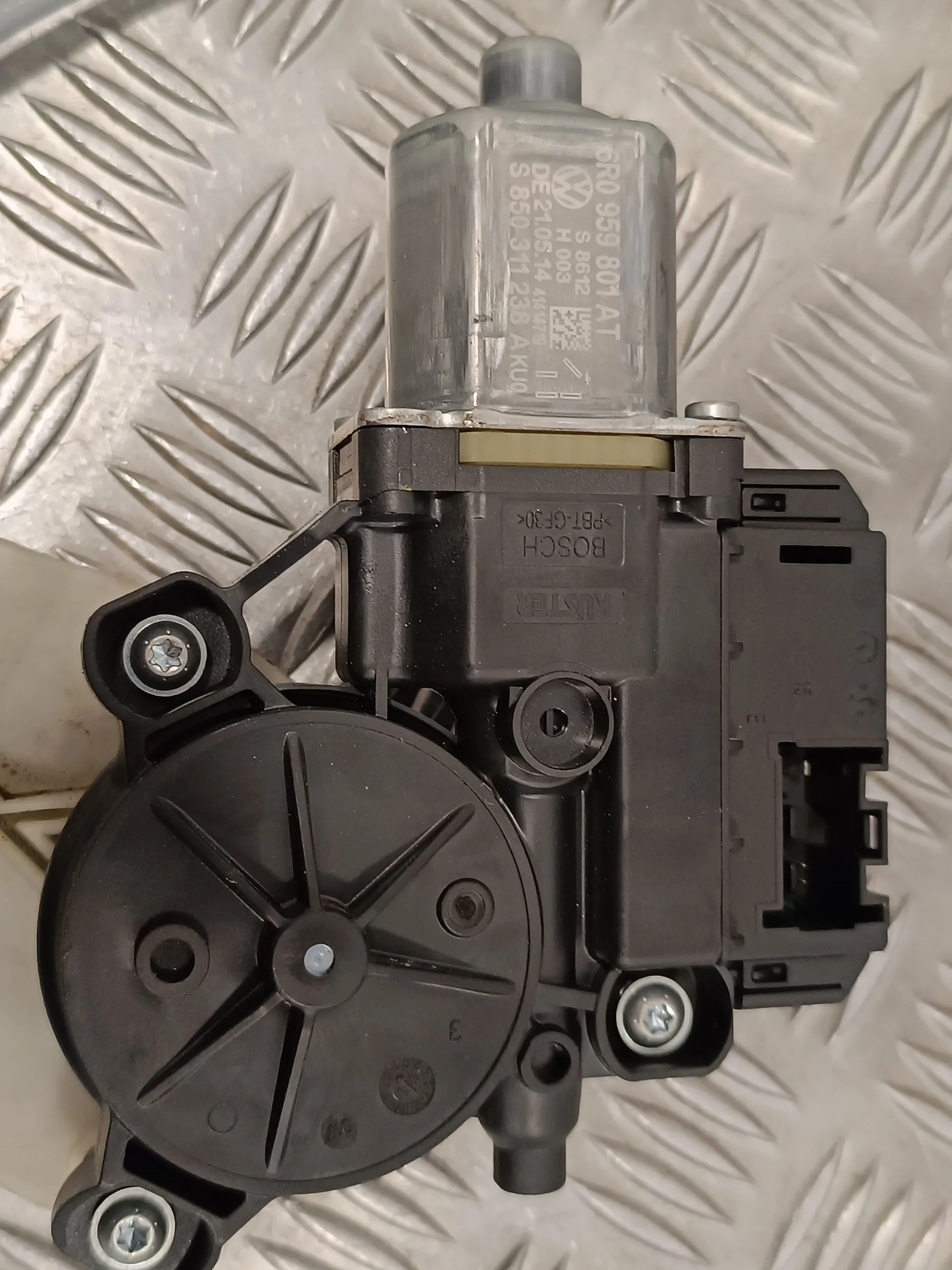 Elevalunas Delantero Izquierdo para Volkswagen Polo (6R1)
