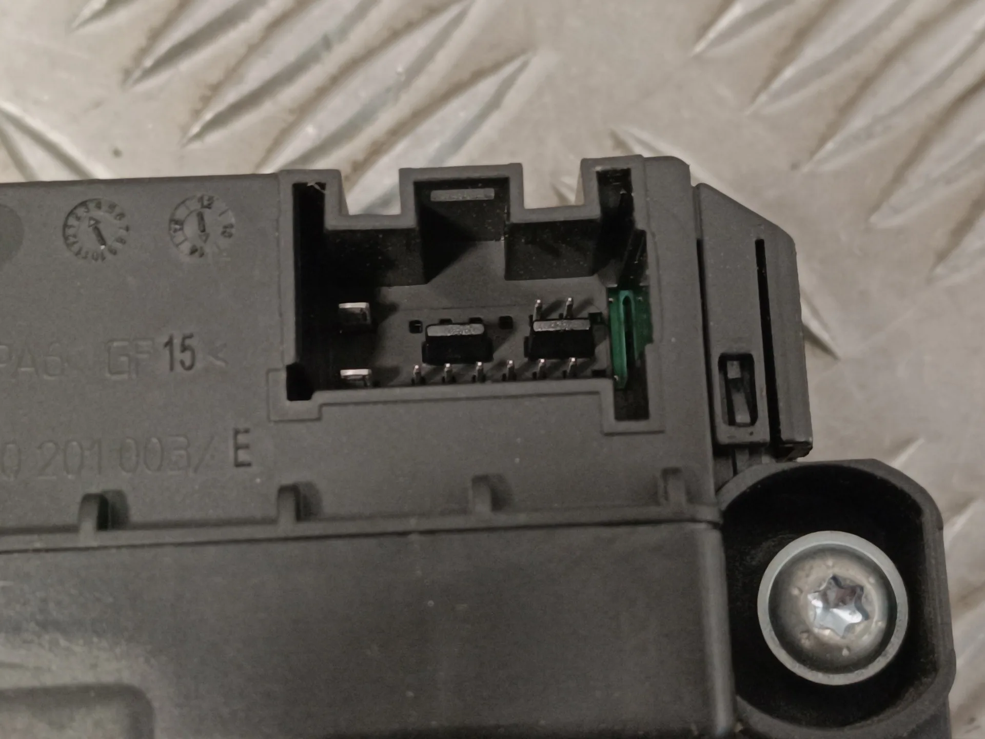 Elevalunas Delantero Izquierdo para Volkswagen Polo (6R1)