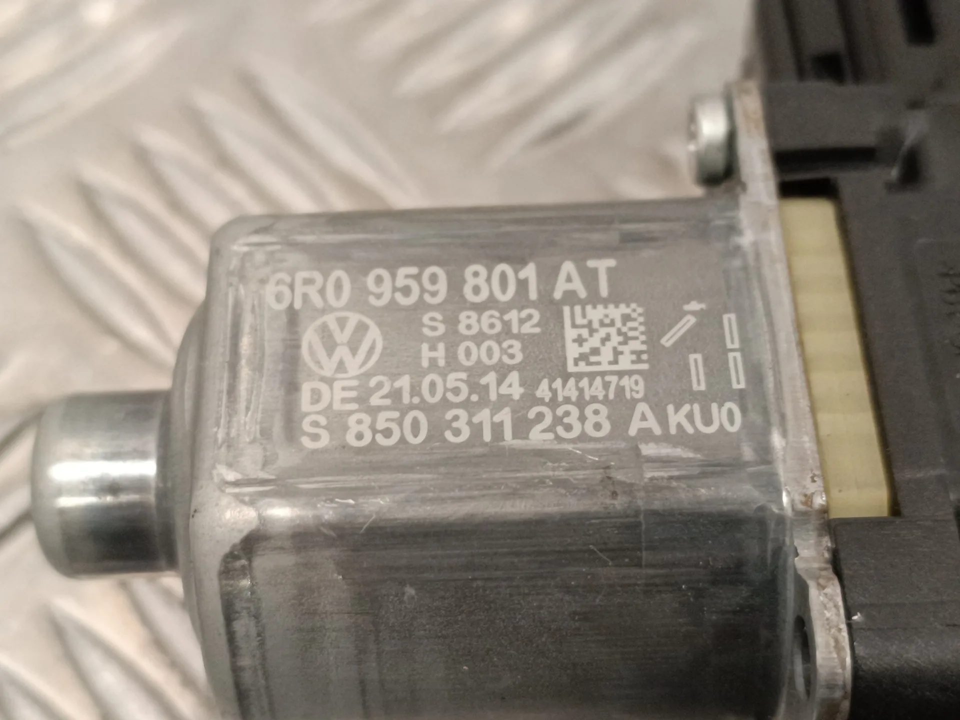 Elevalunas Delantero Izquierdo para Volkswagen Polo (6R1)