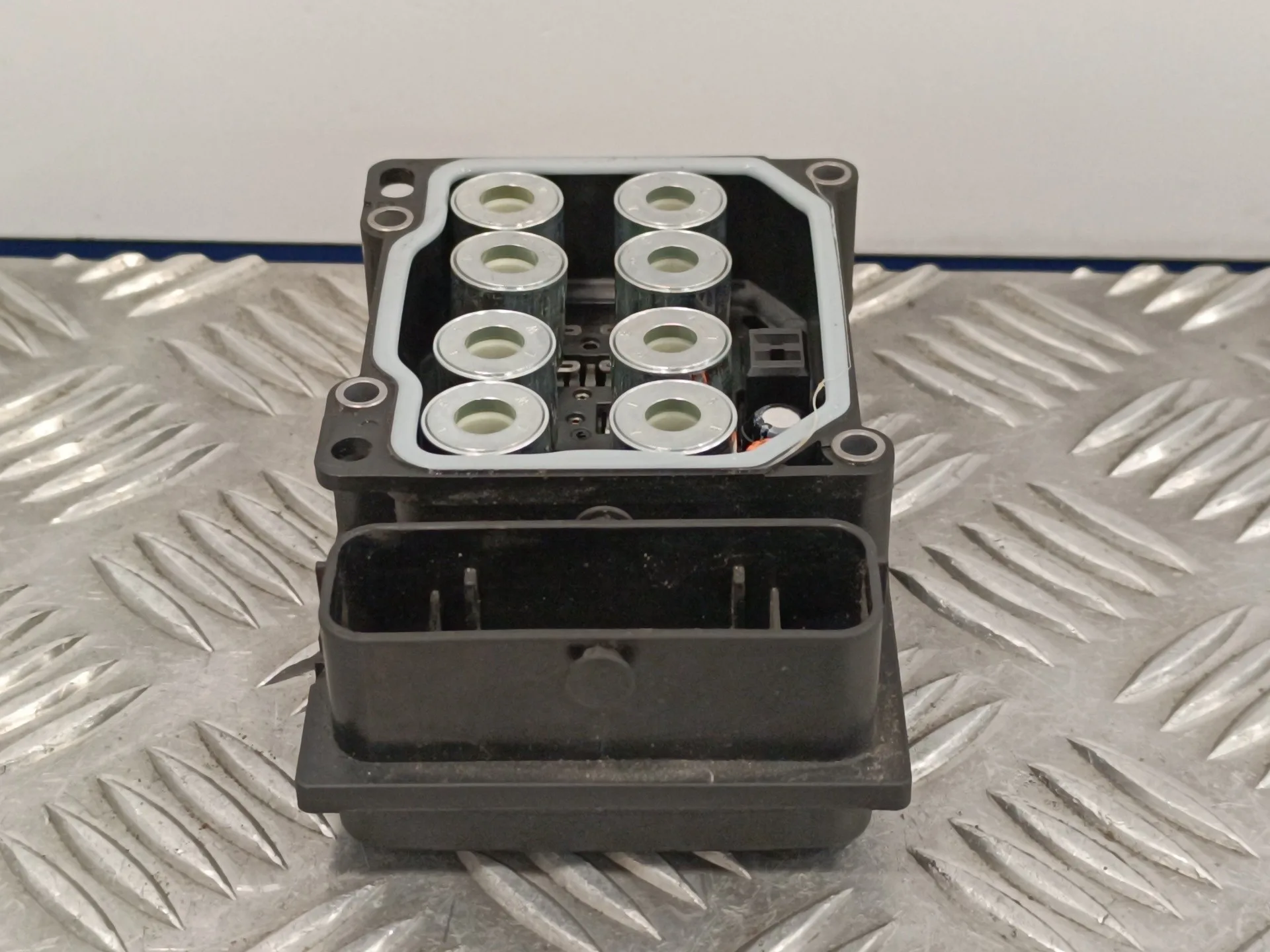 Centralita Abs para Nissan Nv 200 (M20)