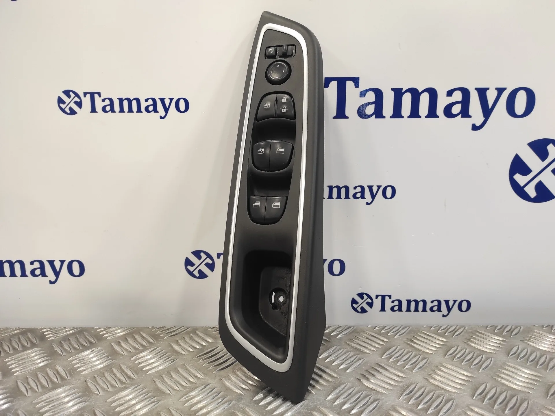 Mando Elevalunas Delantero Izquierdo para Nissan Micra V (K14)