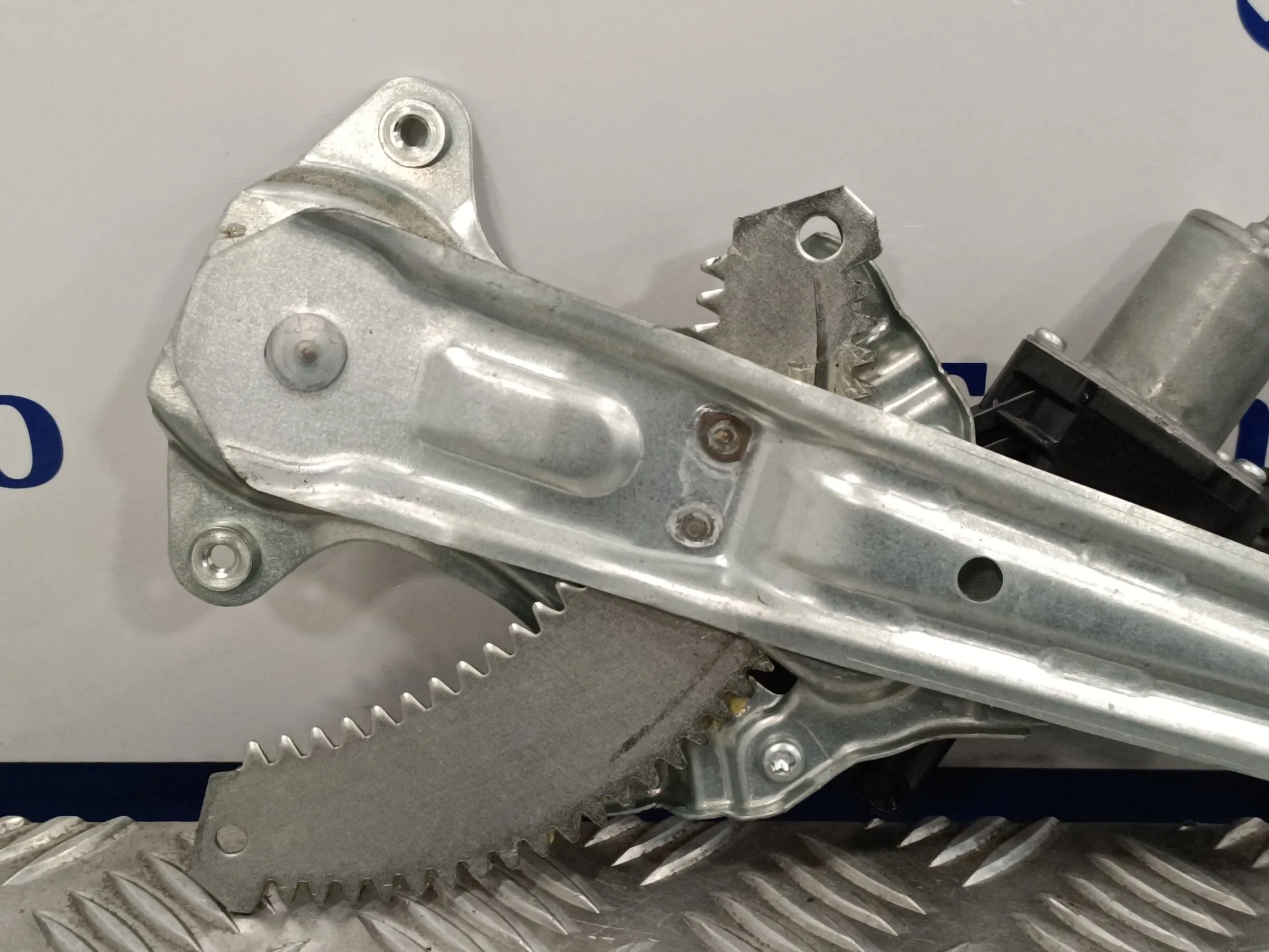 Elevalunas Trasero Izquierdo para Nissan Micra V (K14)
