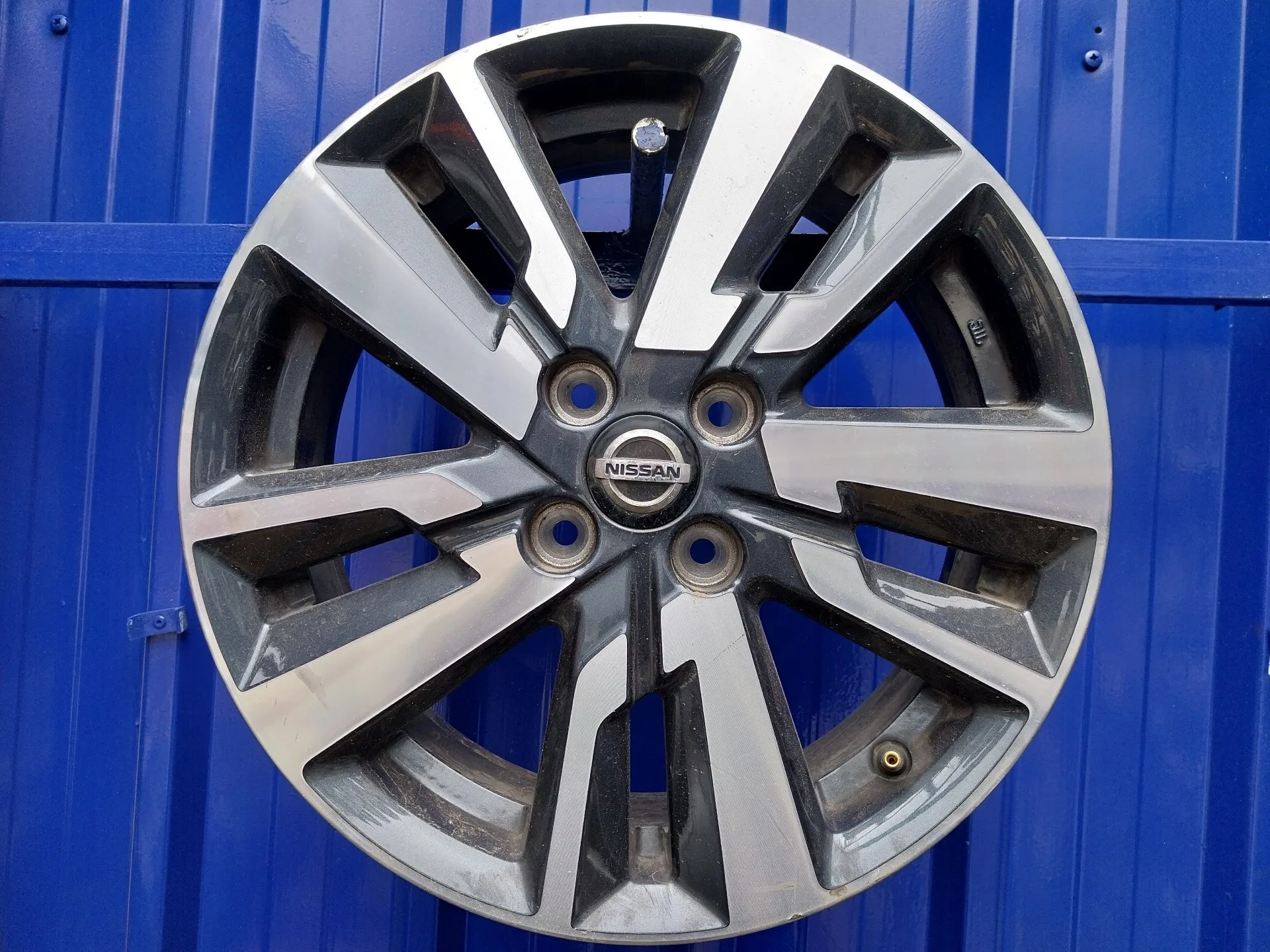 Llanta para Nissan Micra V (K14)