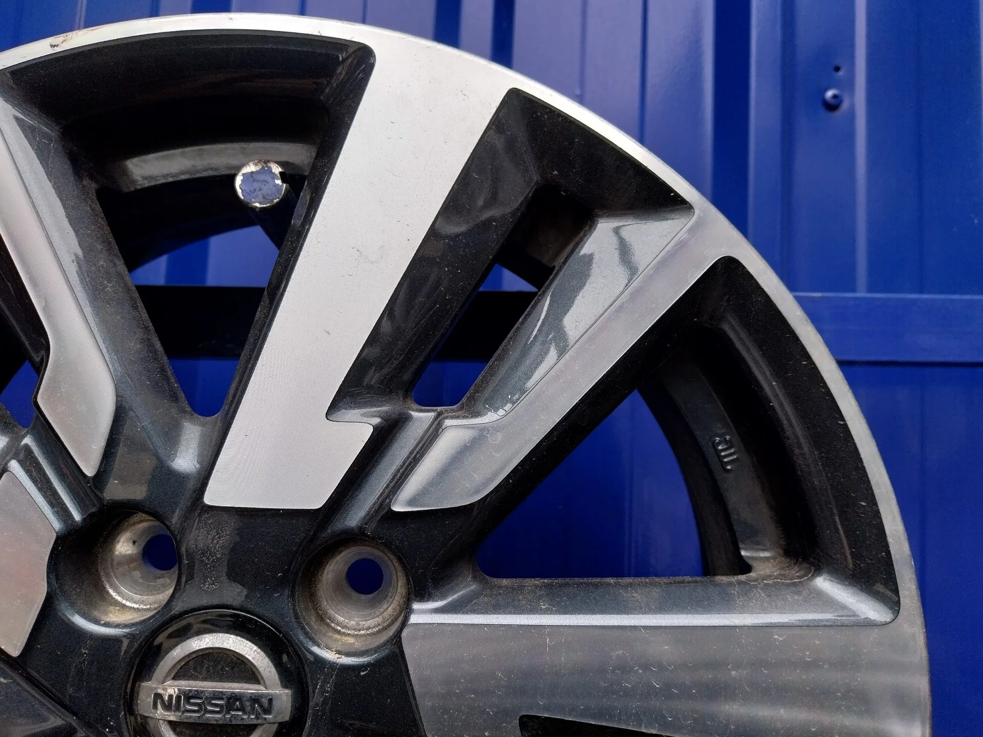 Llanta para Nissan Micra V (K14)