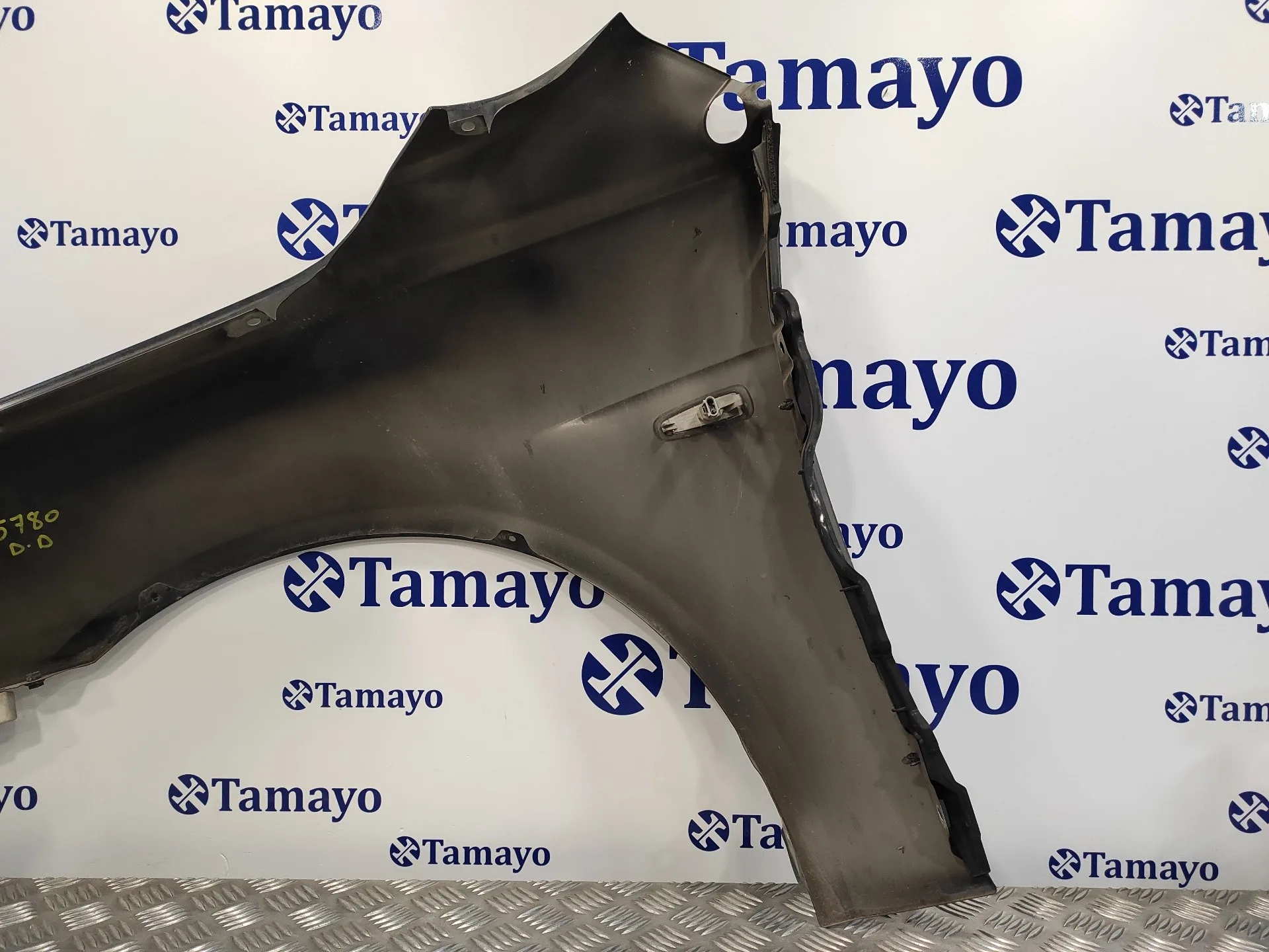 Aleta Delantera Derecha para Mitsubishi Lancer Berlina (Cy0)