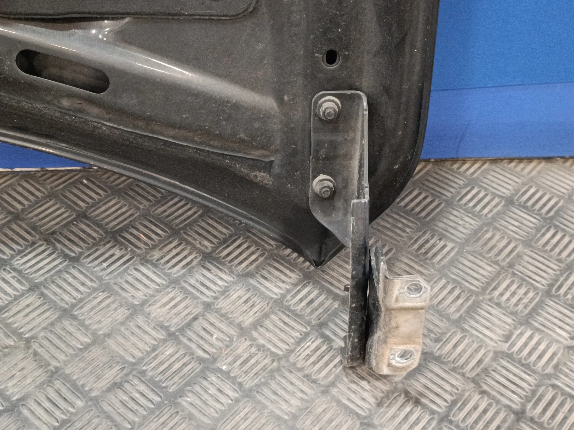 Capot para Mitsubishi Lancer Berlina (Cy0)