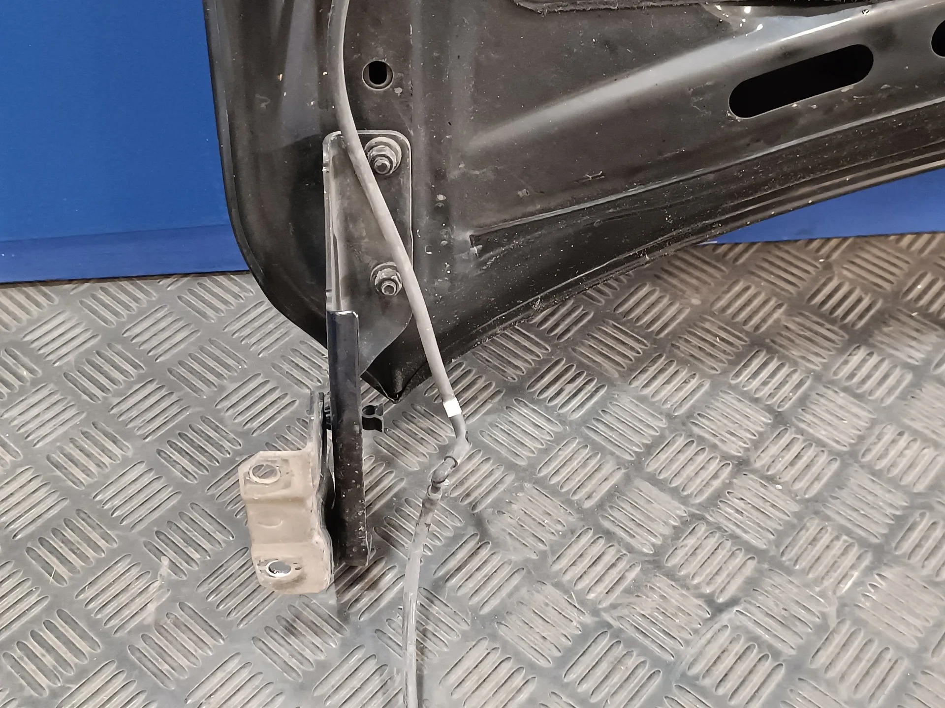 Capot para Mitsubishi Lancer Berlina (Cy0)