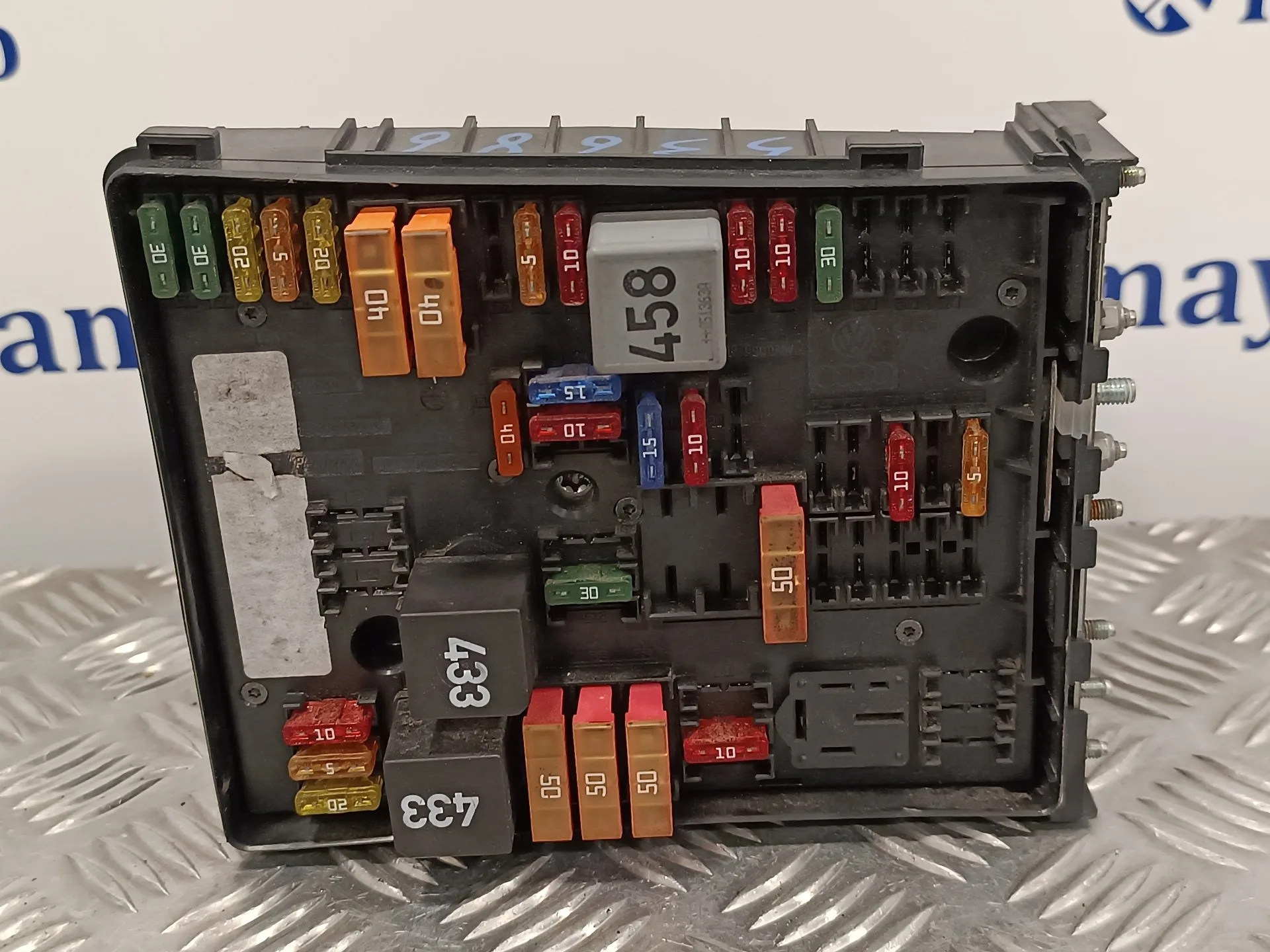 Caja Reles / Fusibles para Volkswagen Golf V Berlina (1K1)