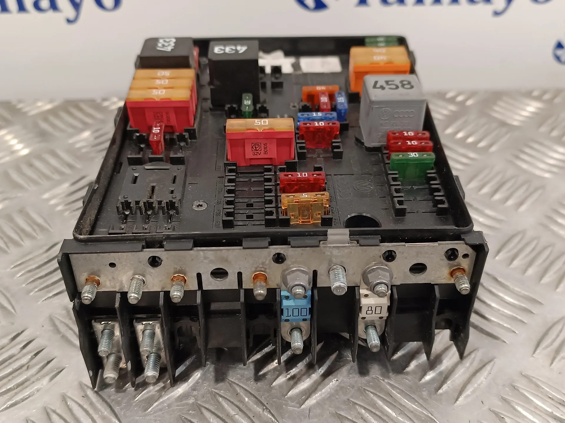 Caja Reles / Fusibles para Volkswagen Golf V Berlina (1K1)