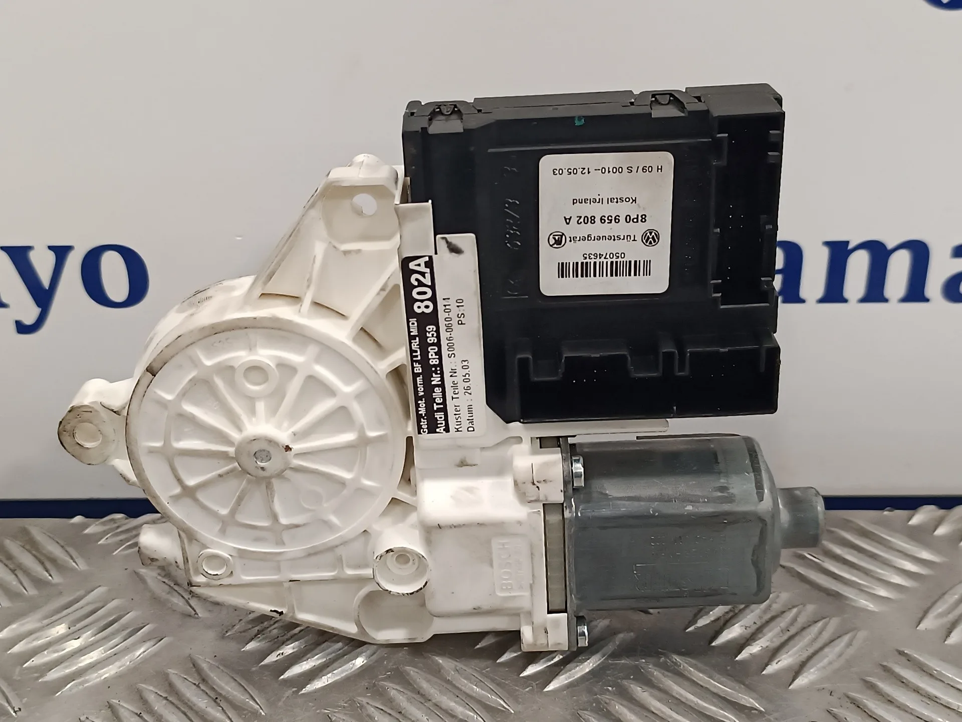 Motor Elevalunas Delantero Derecho para Audi A3 (8P)