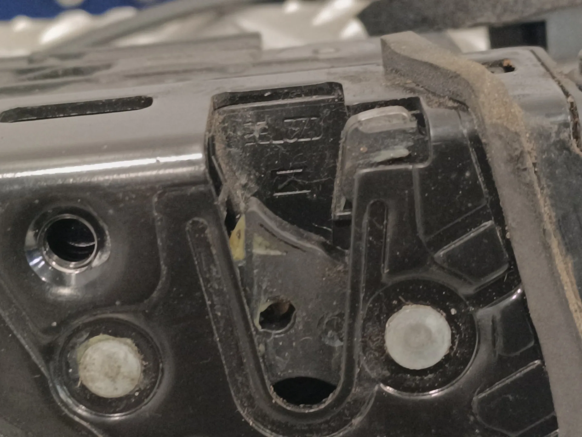 Cerradura Puerta Trasera Derecha para Volkswagen Polo (6R1)