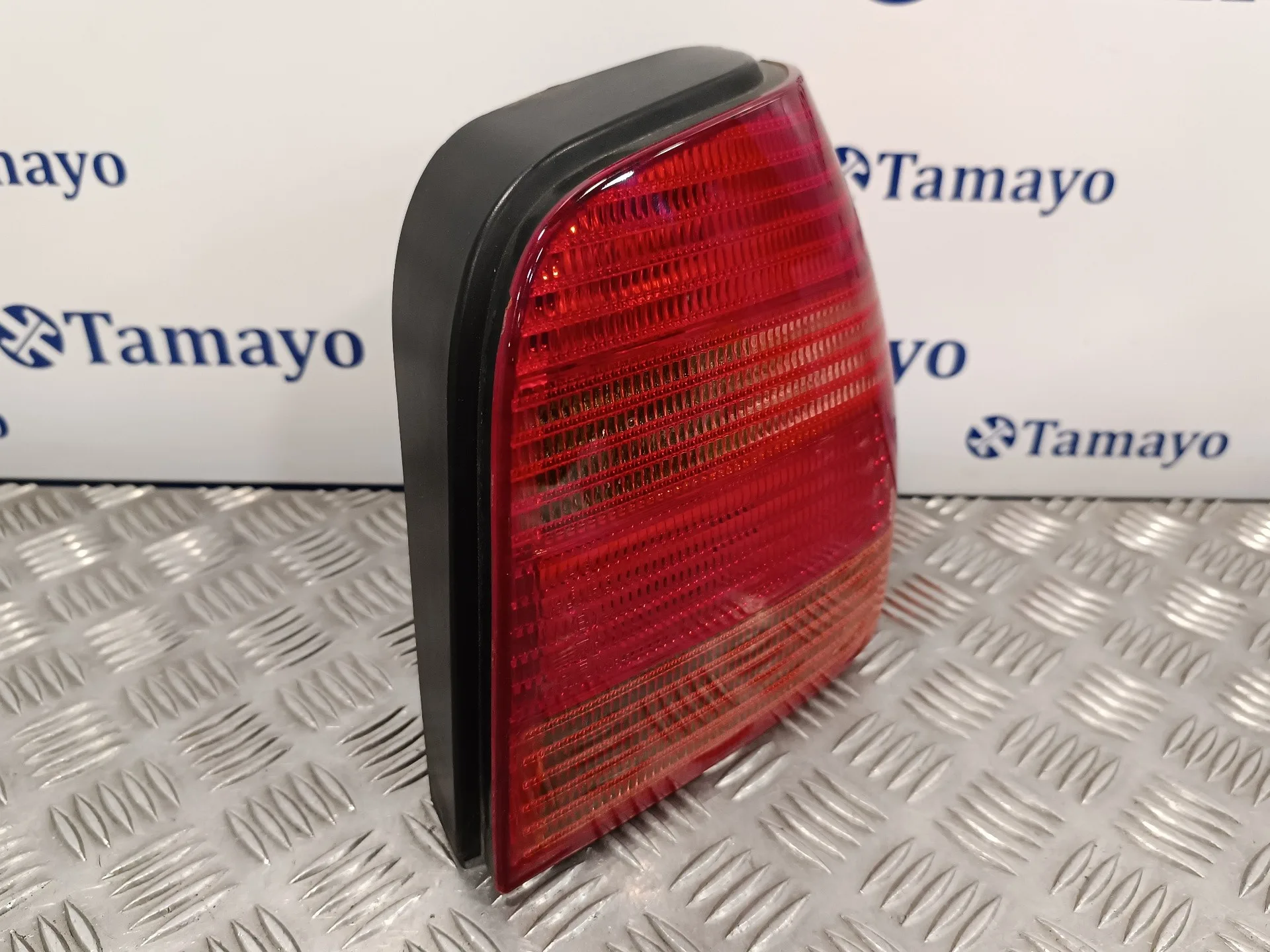 Piloto Trasero Derecho para Volkswagen Polo Berlina (6N2)