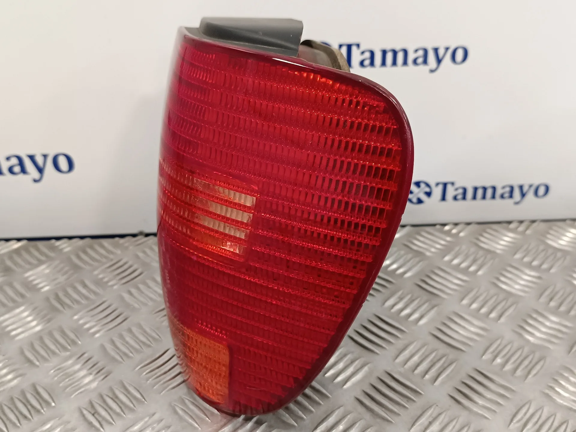Piloto Trasero Derecho para Volkswagen Polo Berlina (6N2)