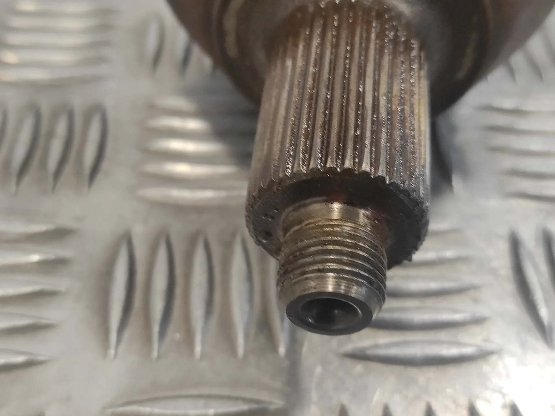 Transmision Delantera Izquierda para Volkswagen Polo (6R1)