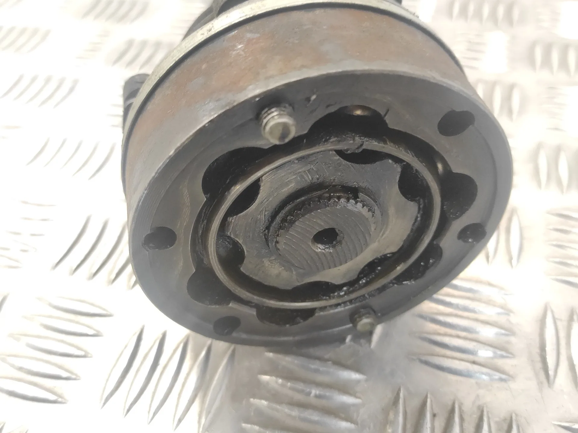 Transmision Delantera Izquierda para Volkswagen Polo (6R1)