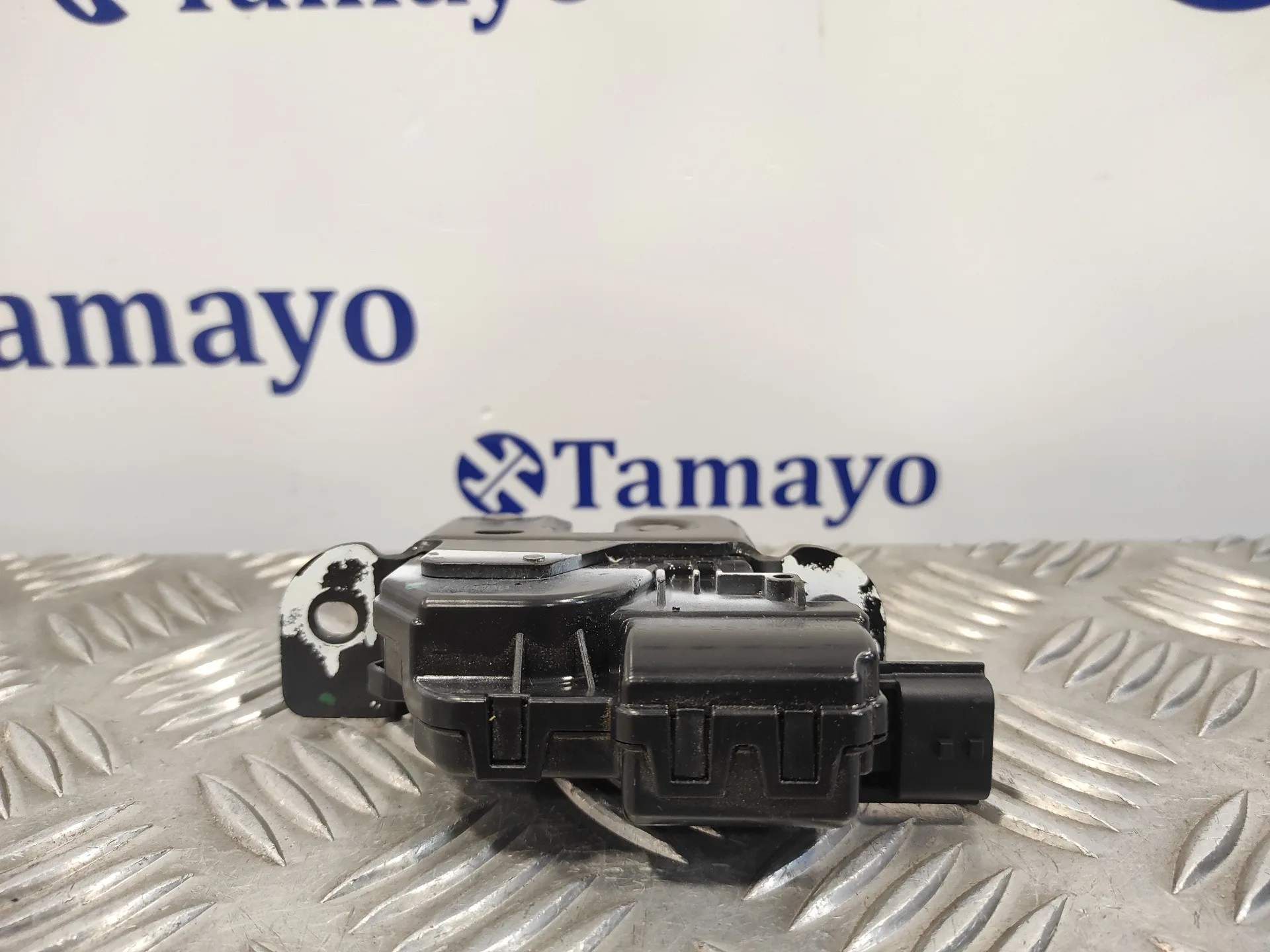 Cerradura Maletero / Porton para Nissan Micra V (K14)