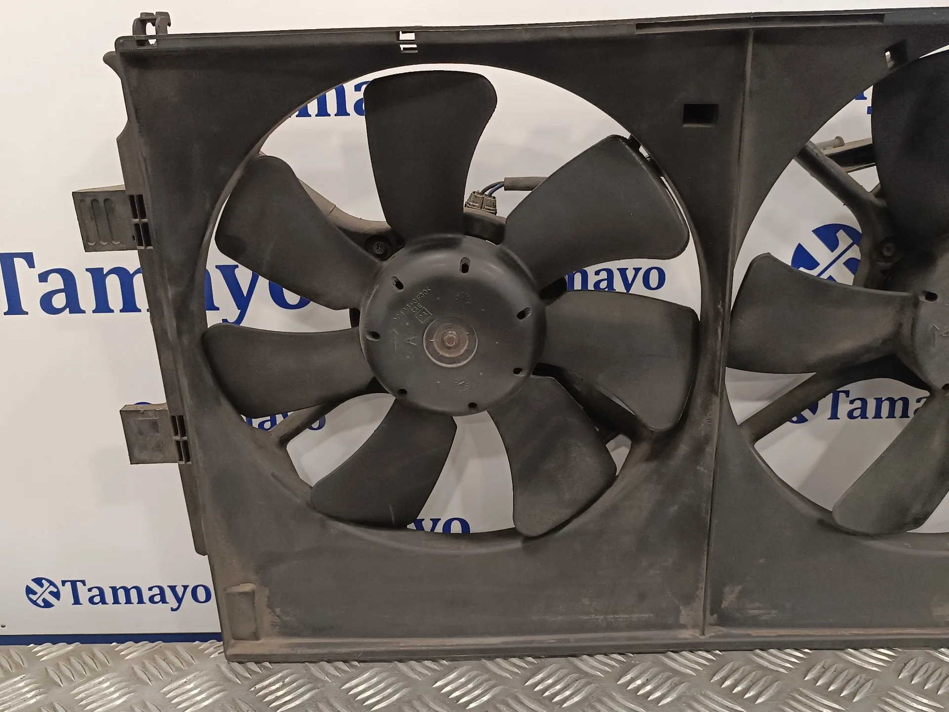 Electroventilador para Mitsubishi Lancer Berlina (Cy0)